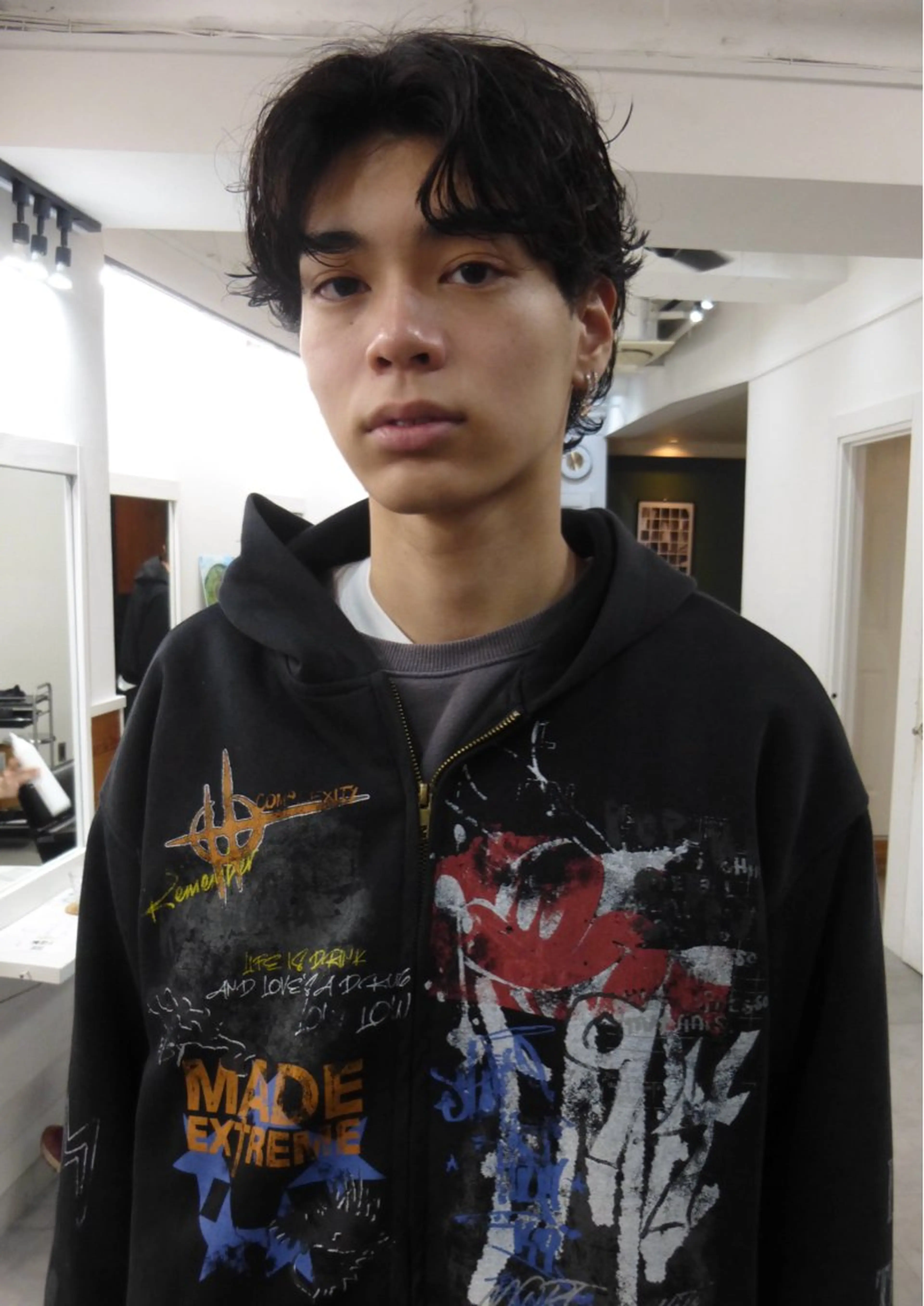 ミディアム パーマ メンズ カット パーマ グランジヘア 無造作ヘアHYUGAのヘアスタイル