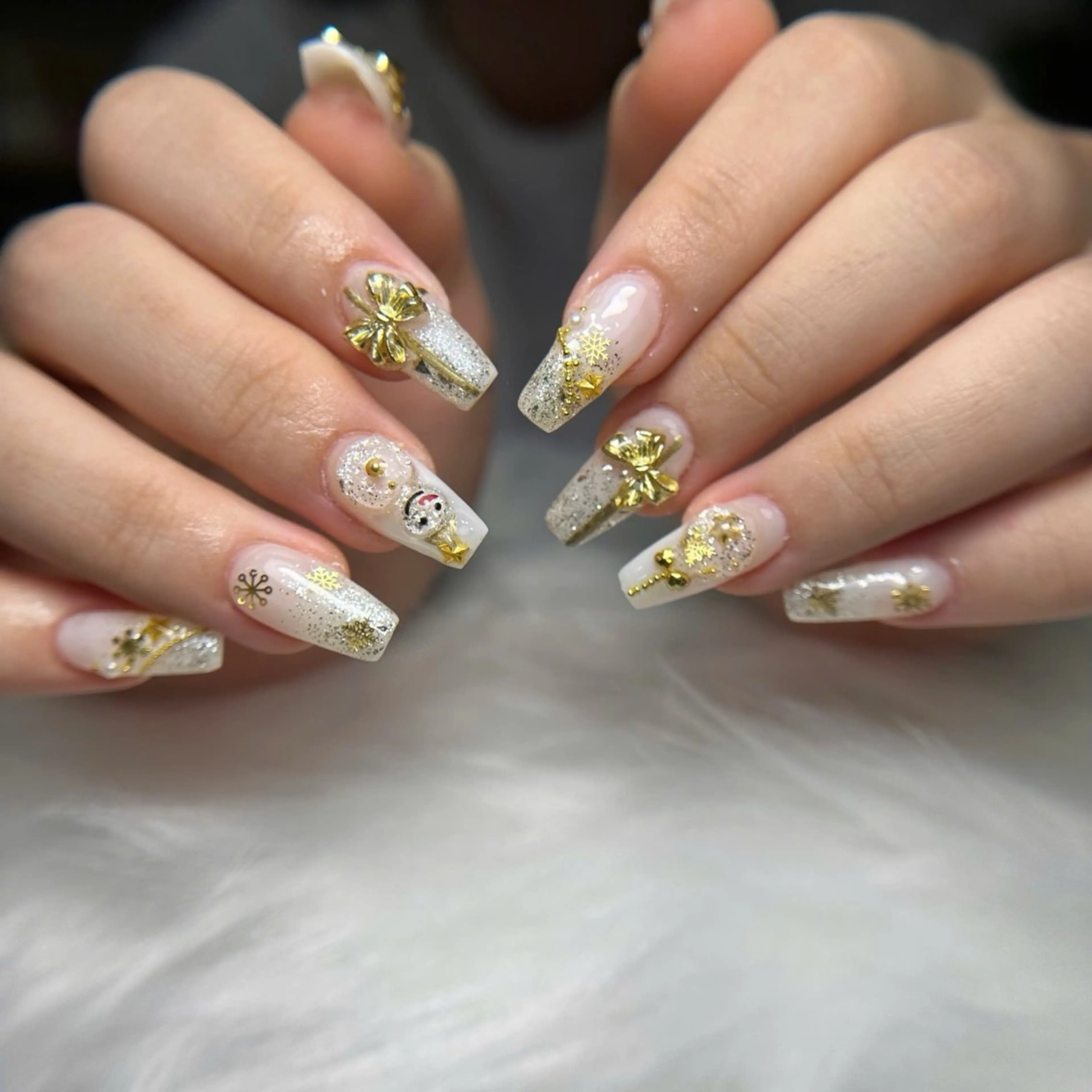 ネイル オーロラネイル 長さ出し フラッシュネイル フレンチネイル ジェルネイル Michi_Nails_Salon所属・Michi Nail Staffのネイルデザイン