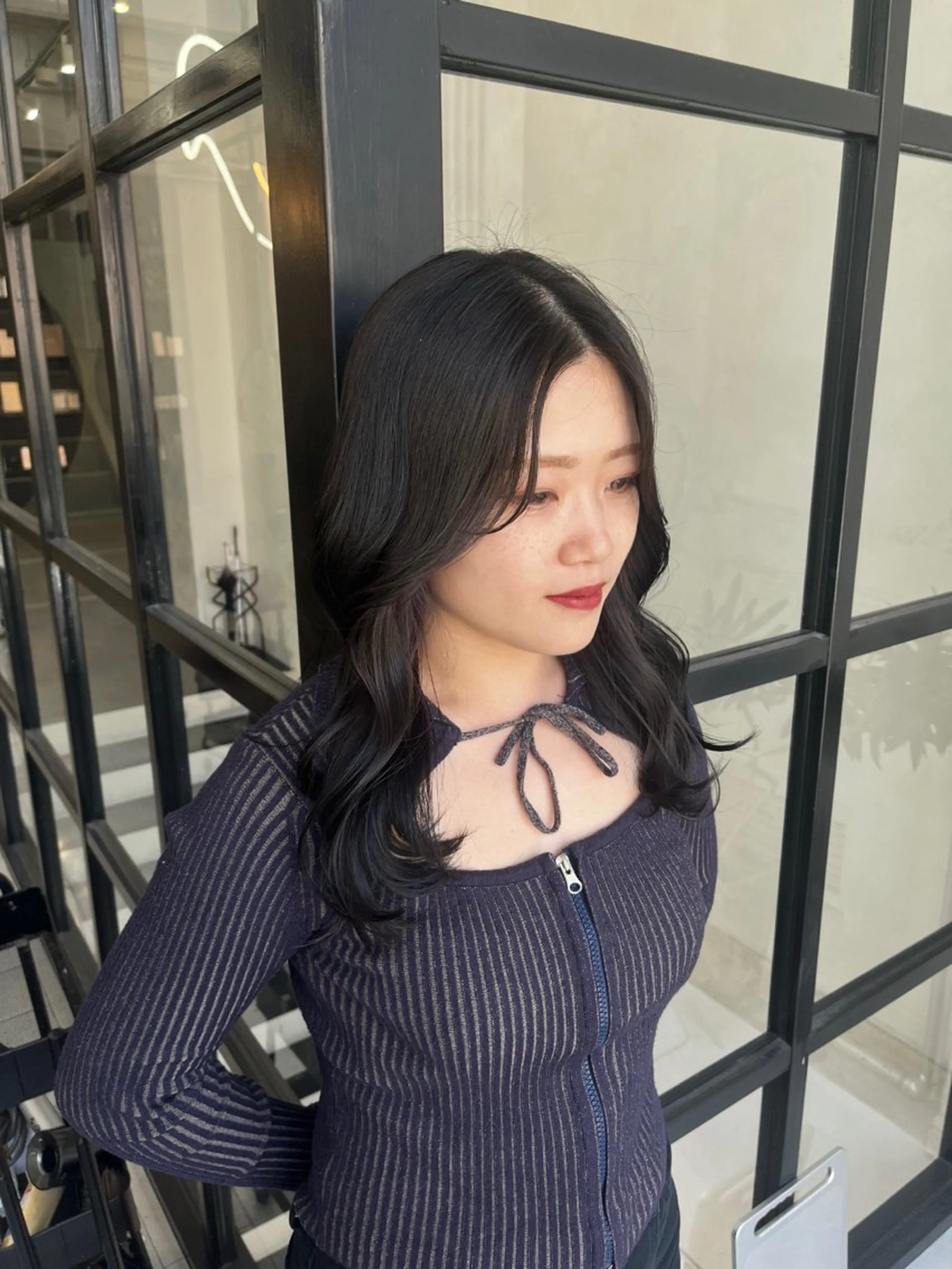 ミディアム カラー MaisonHALU 梅木琉衣のヘアスタイル