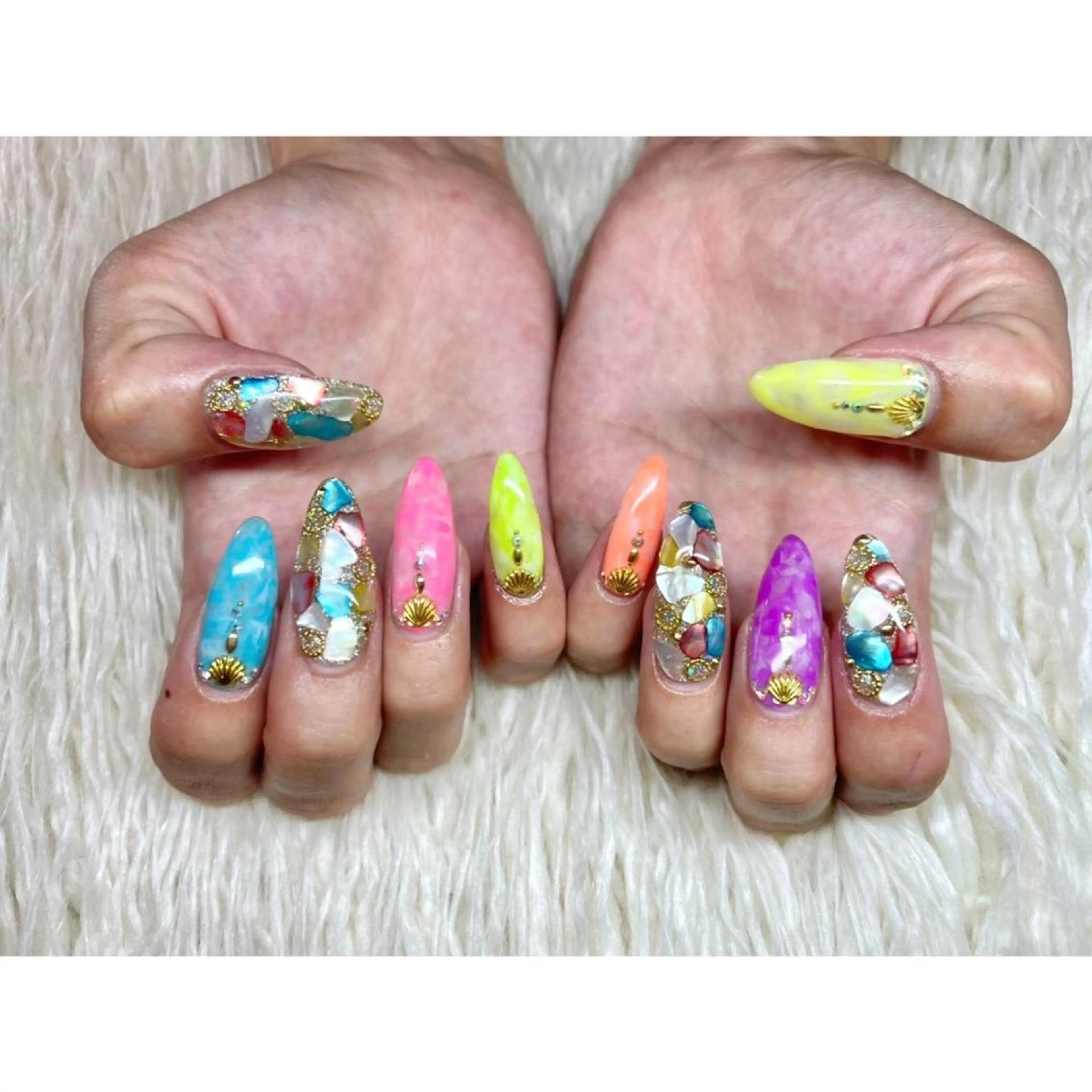 ネイル 大理石ネイル(マーブル) ハンドネイル フットネイル Nail salon LuaRのネイルデザイン