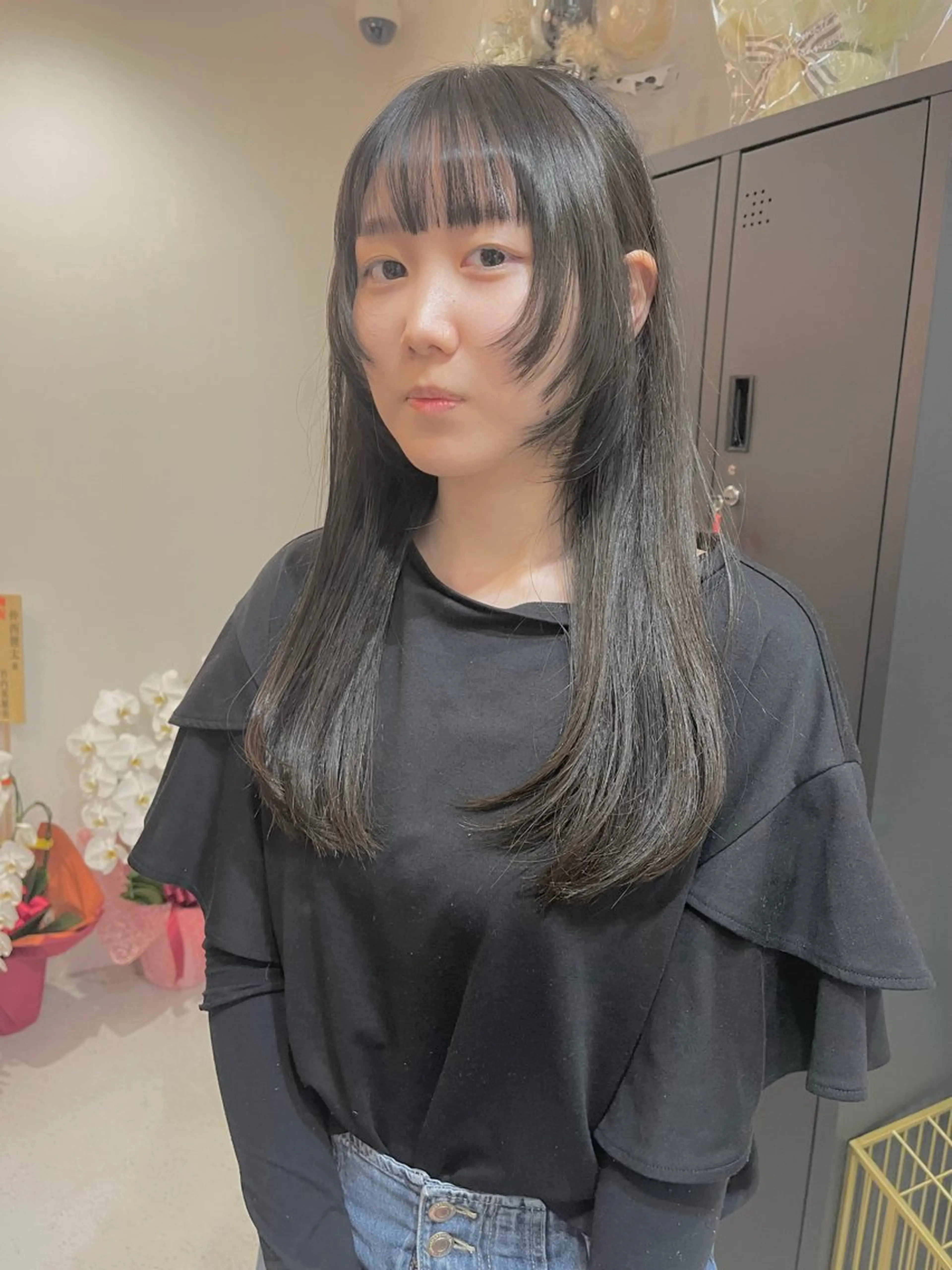 ロング 顔まわりレイヤー レイヤーカット ロング 小顔カット カット トリートメント Homey Kyoto所属・透明感、暖色カラー 似合わせレイヤー矢作のヘアスタイル