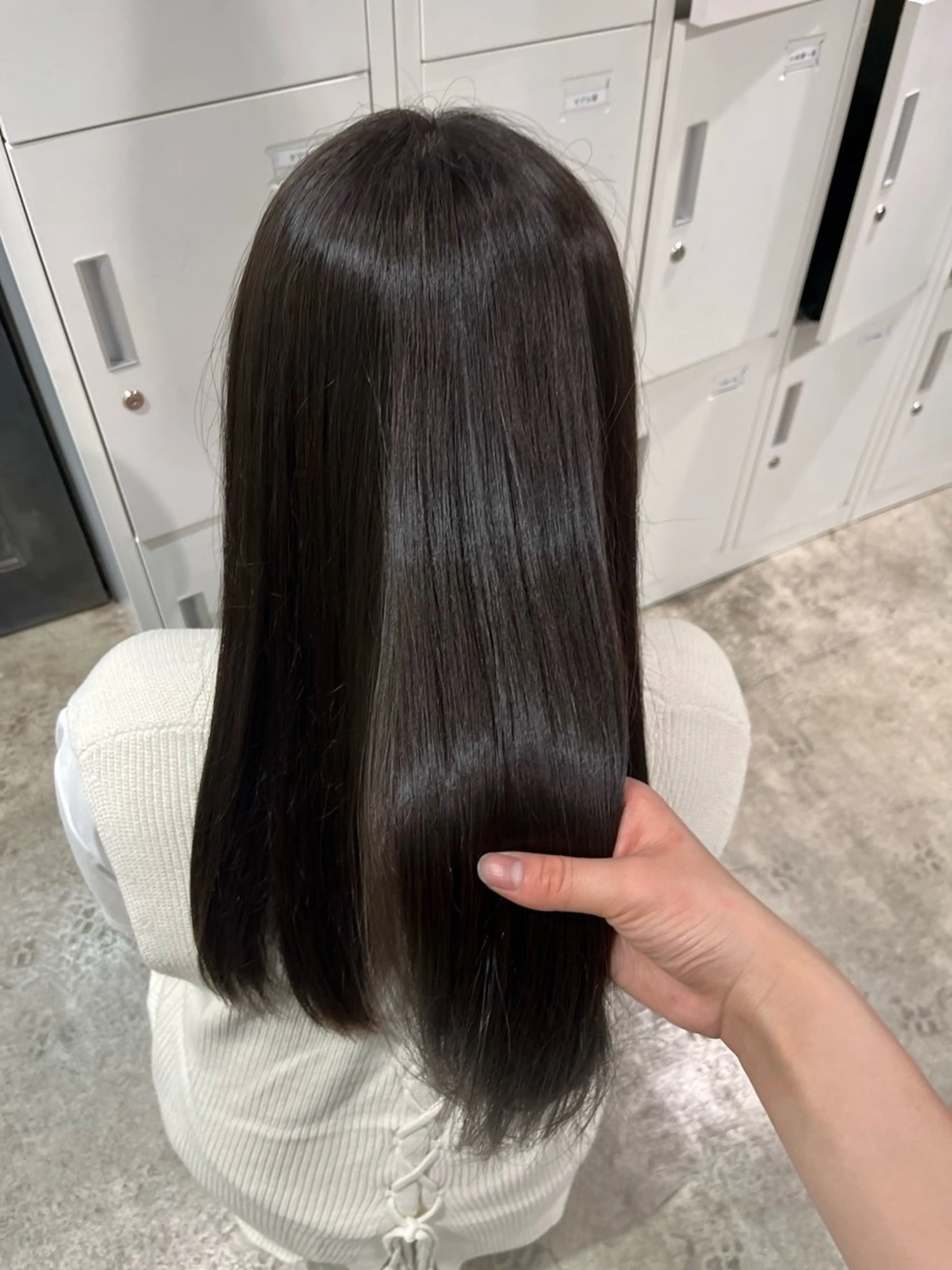 カラー ブルーカラー 透明感カラー ぷつっとボブ/ ブリーチ/池袋ももなのヘアスタイル