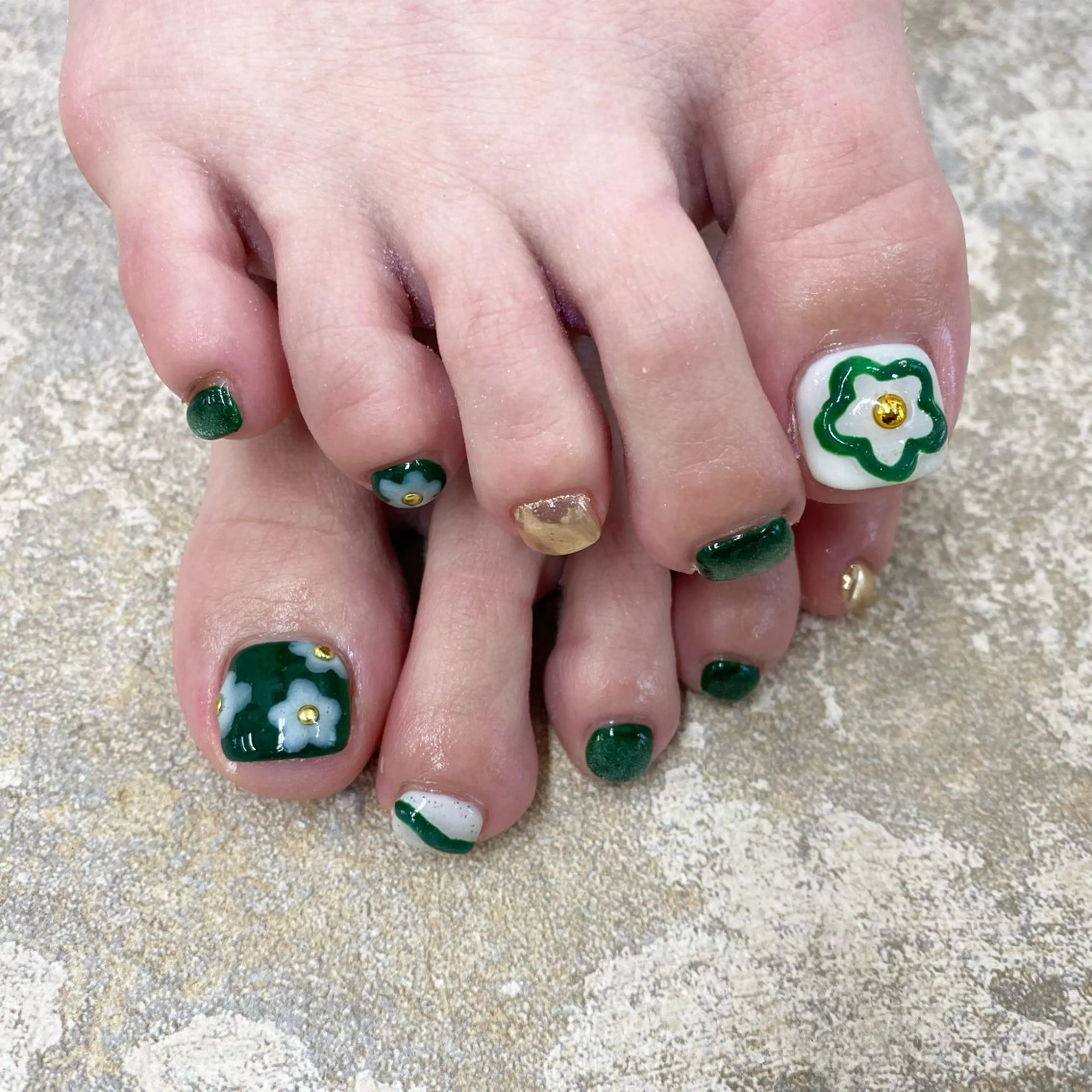 ネイル フットネイル Basic町田本店 EMIRIのネイルデザイン