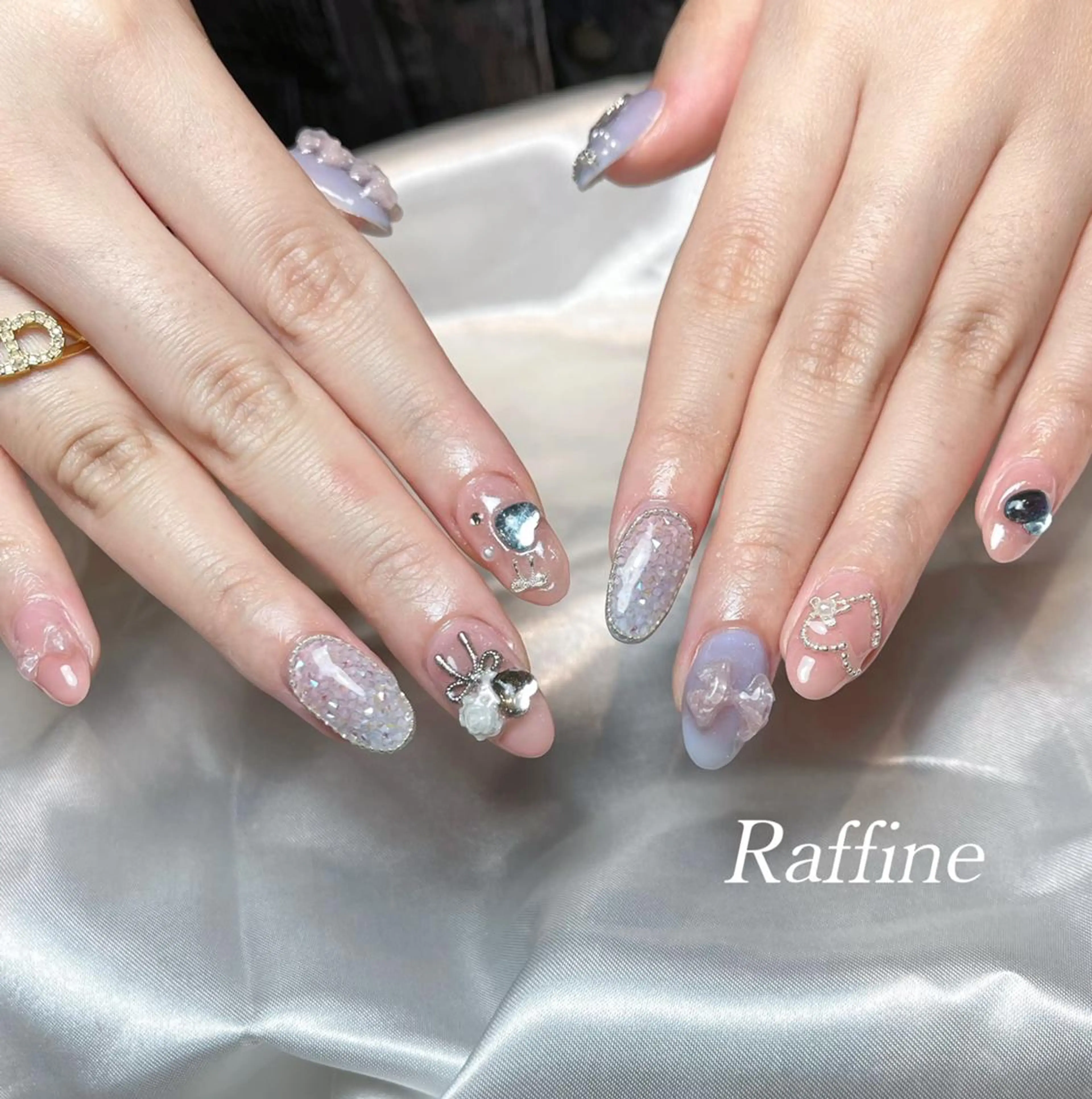 ネイル RAFFINE haru🦋🩵のネイルデザイン