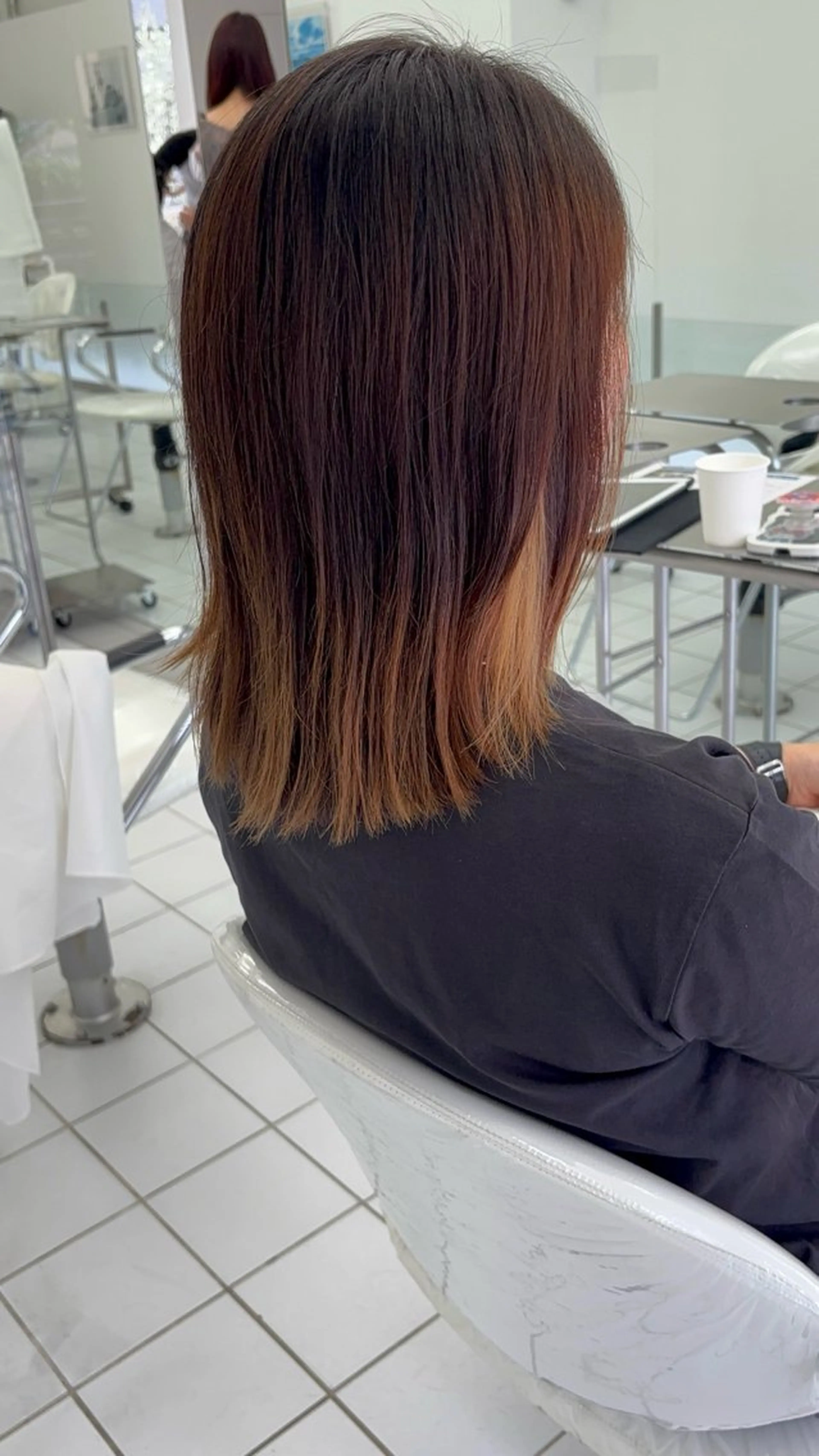 セミロング heads 丸田のヘアスタイル