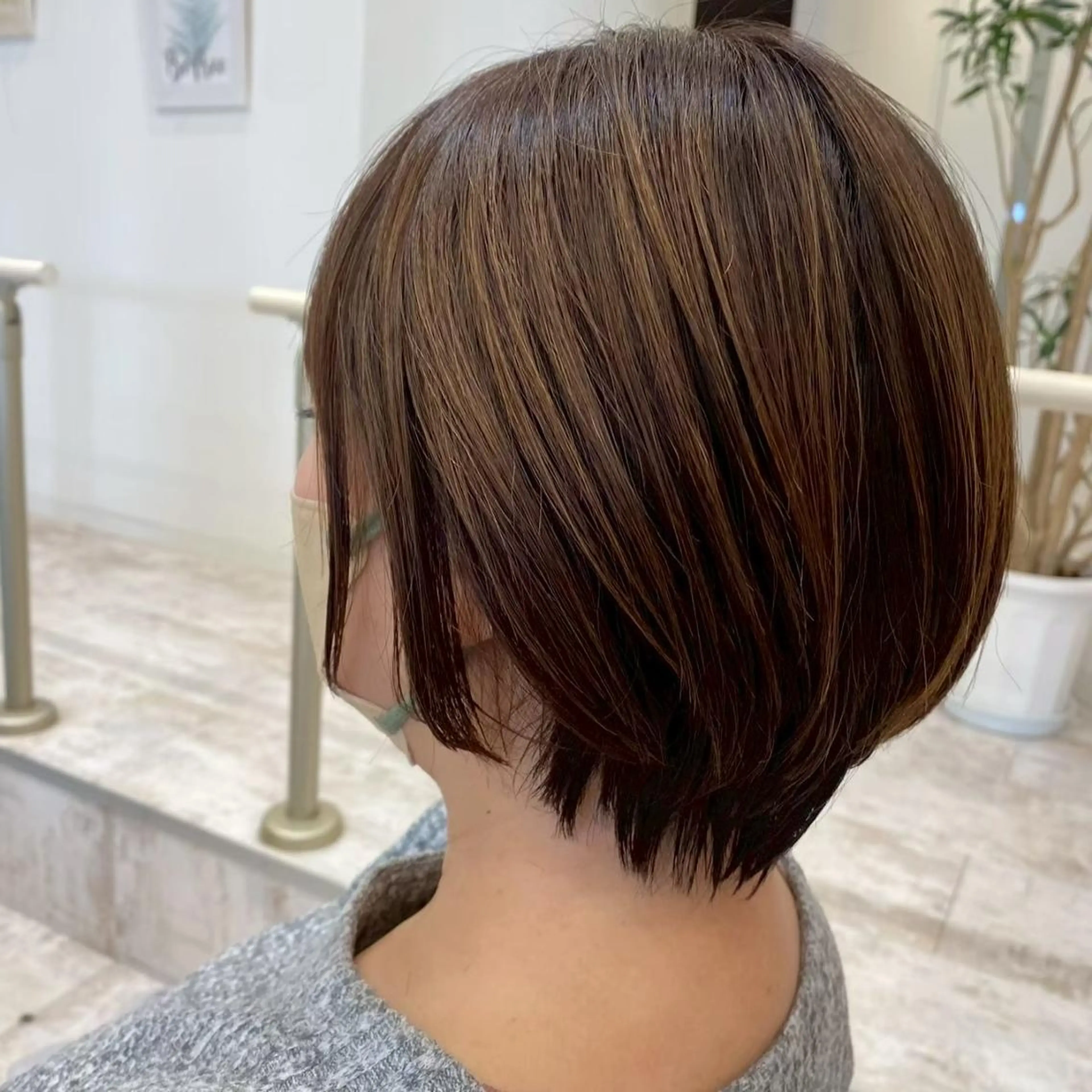 ミディアム カラー パーマ ヘアアレンジ ベージュカラー ブリーチ 透明感カラー グレージュ ブリーチなしカラー ヘアカラー 肥後 有紗のヘアスタイル