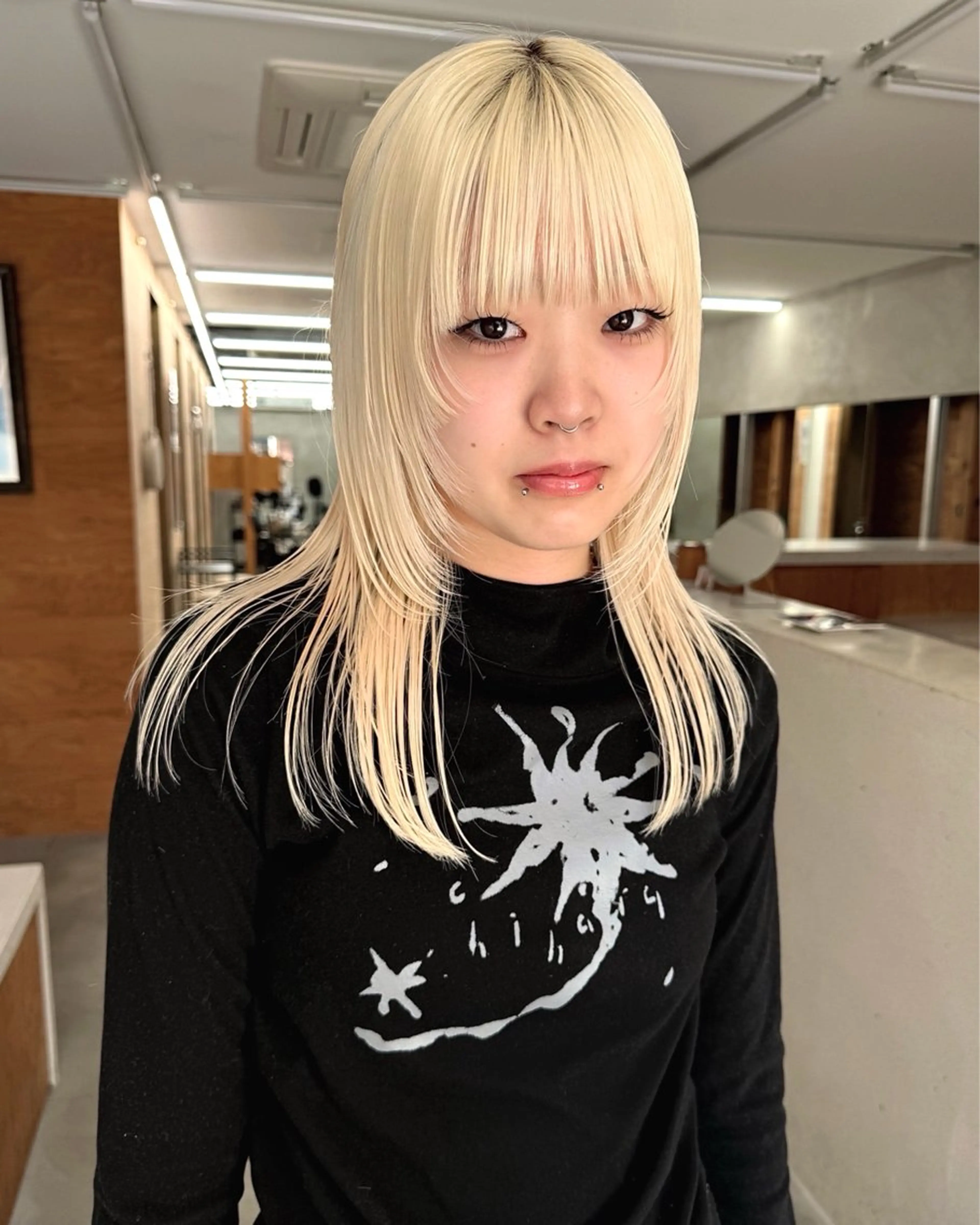 セミロング カラー ブロンド カット ヘアカラー トリートメント デザイン/ブリーチ Kaito🐩/栄のヘアスタイル