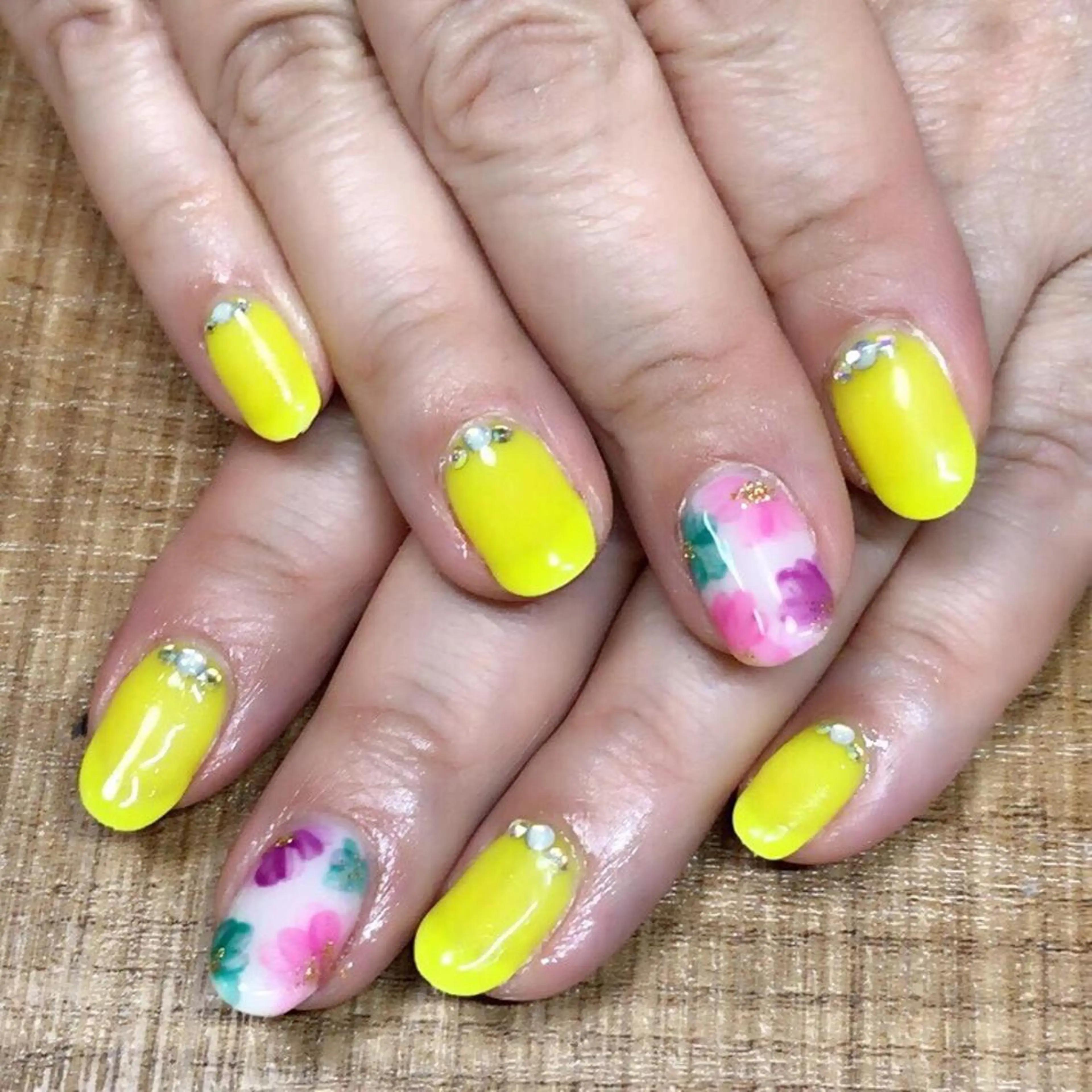 ネイル アートネイル 安藤 Charlotteのネイルデザイン