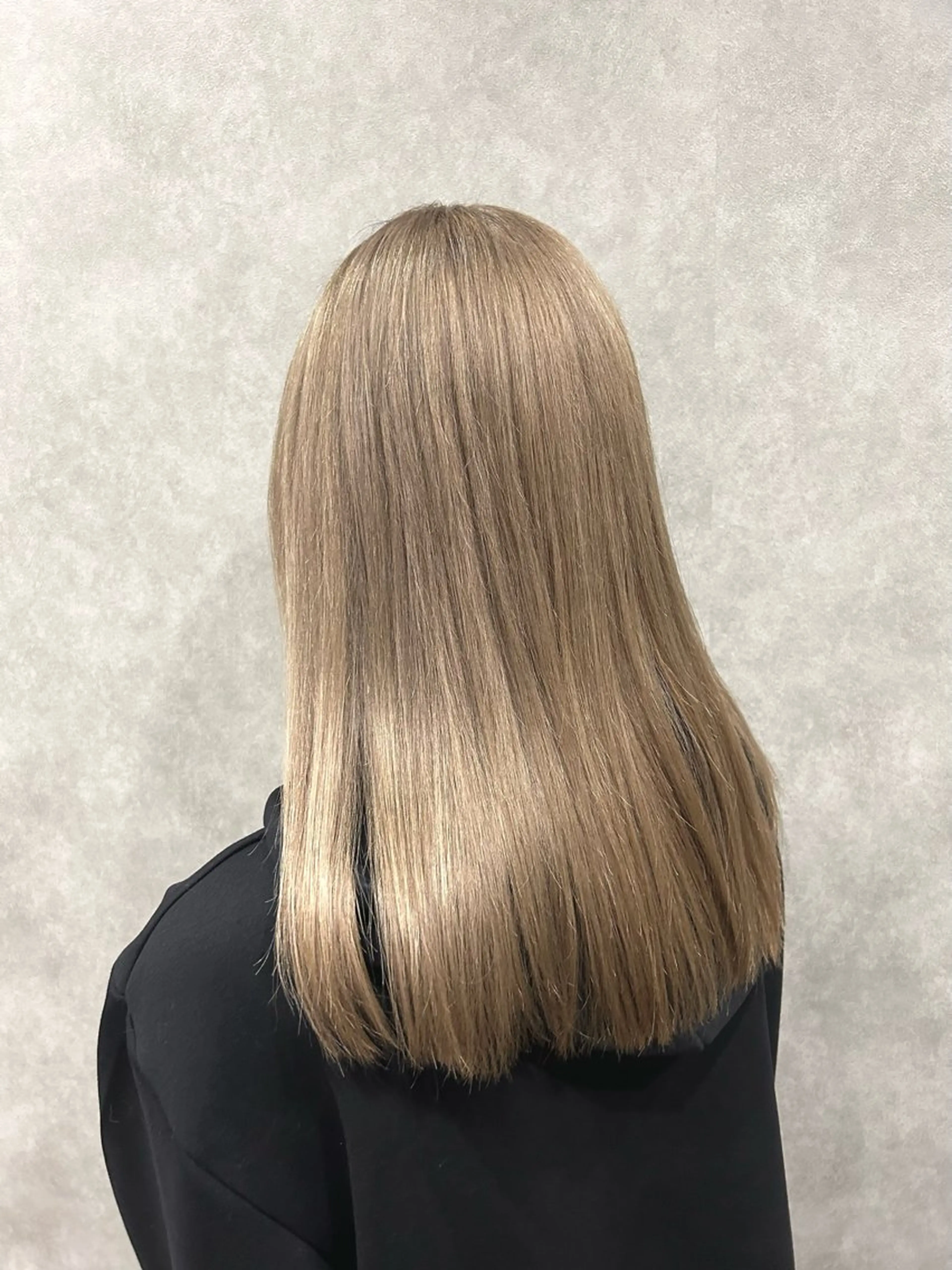 セミロング ヘアカラー トリートメント 廣瀬 あずさのヘアスタイル