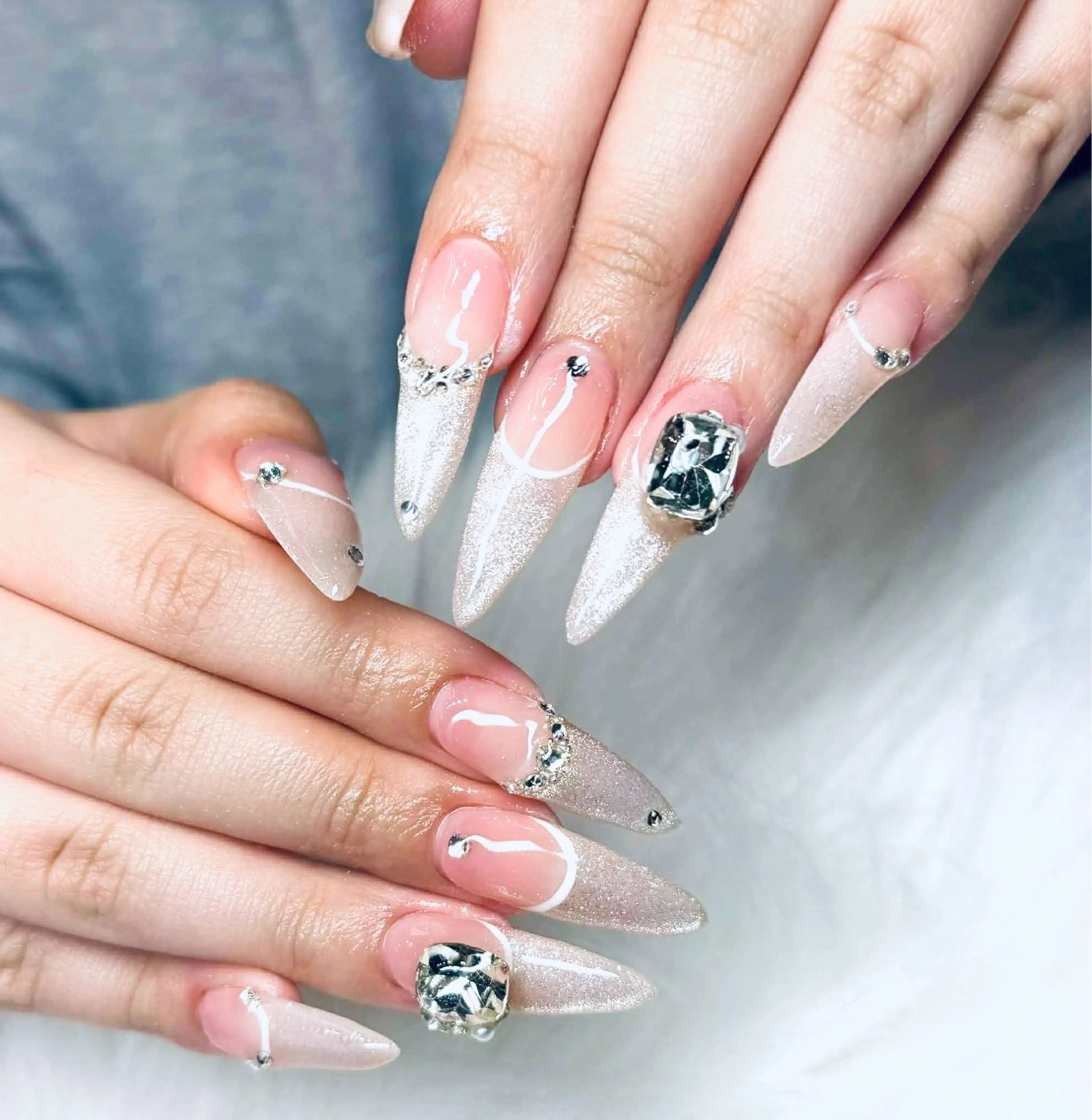 カラー RUBY NAIL& BEAUTY SPAのネイルデザイン