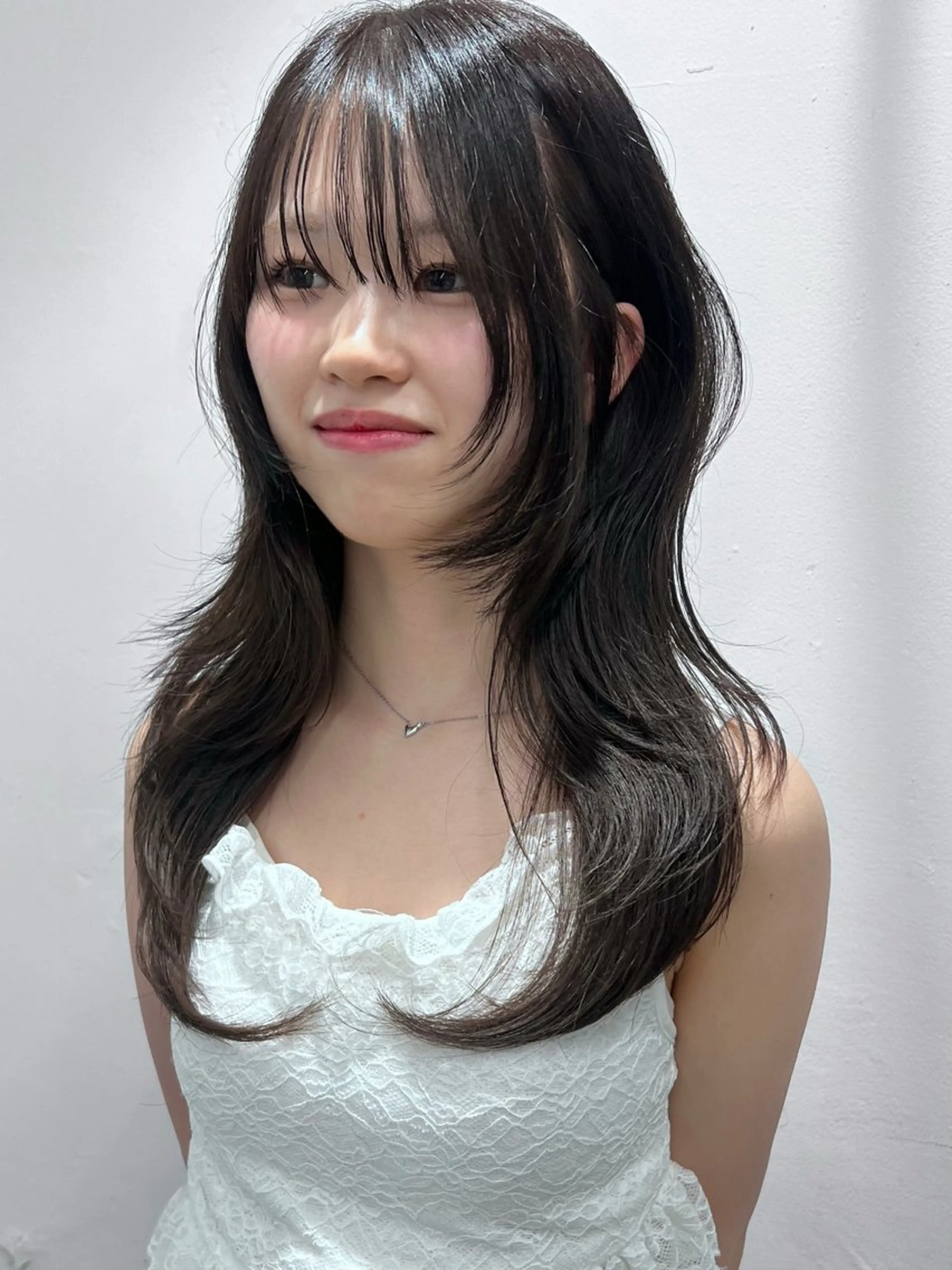 ロング カラー カット ヘアカラー ツガミ リナのヘアスタイル