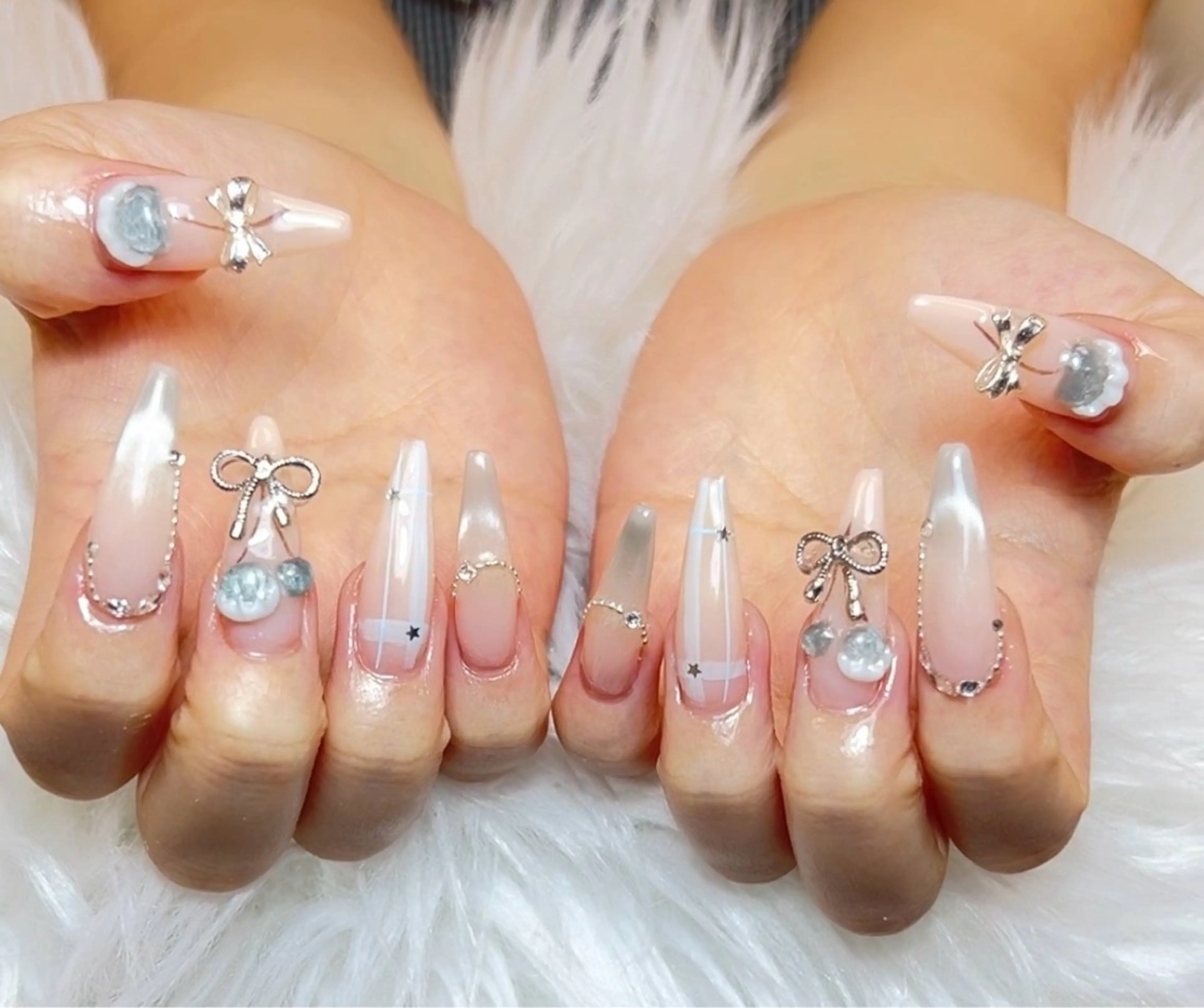 ネイル アートネイル オーロラネイル チークネイル 長さ出し フットネイル ハンドネイル フットネイル ハンドケア Noiranail_ studio川越西口のネイルデザイン