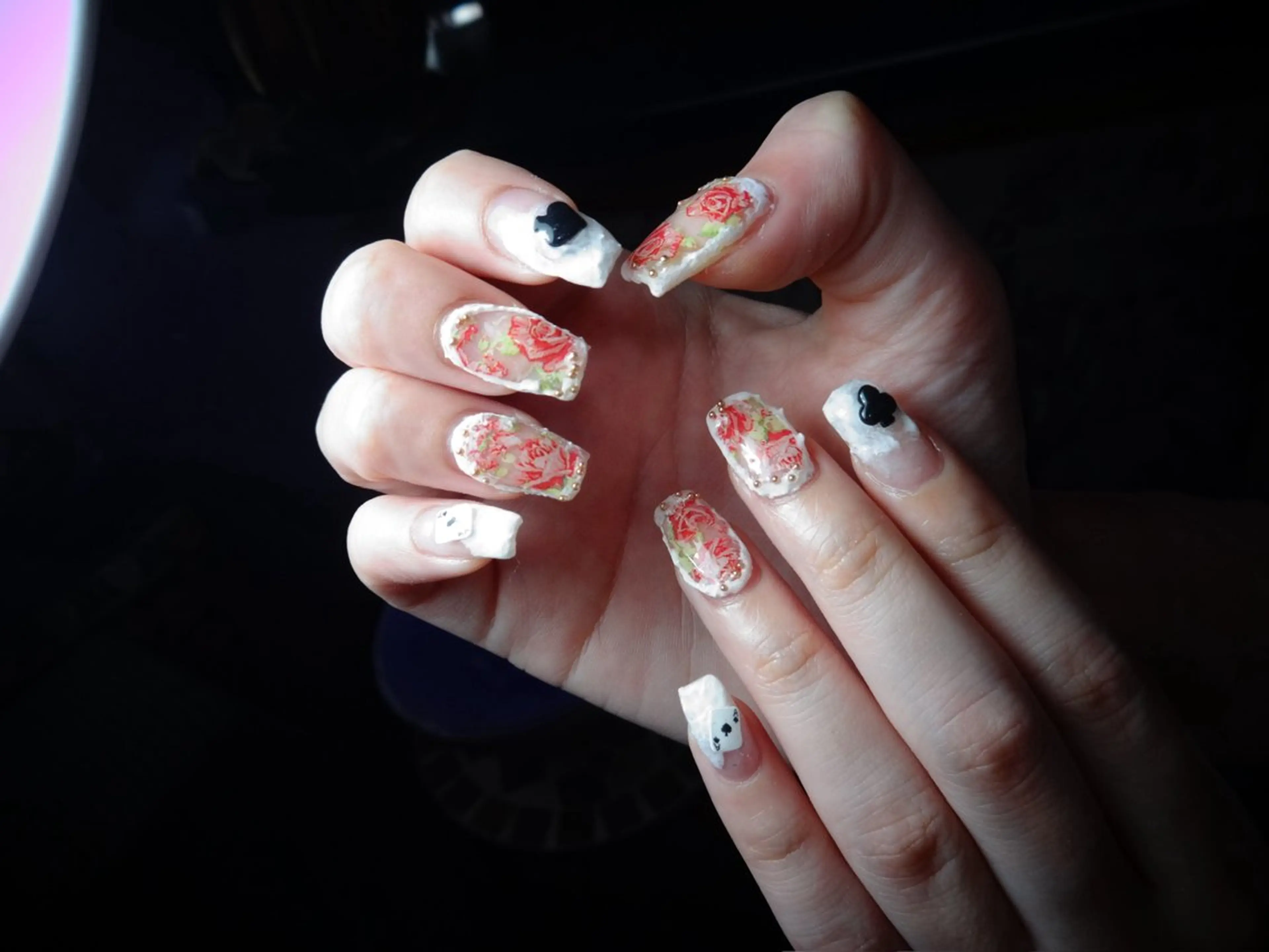 ネイル ニコネイル八王子店所属・永山 未蘭のネイルデザイン