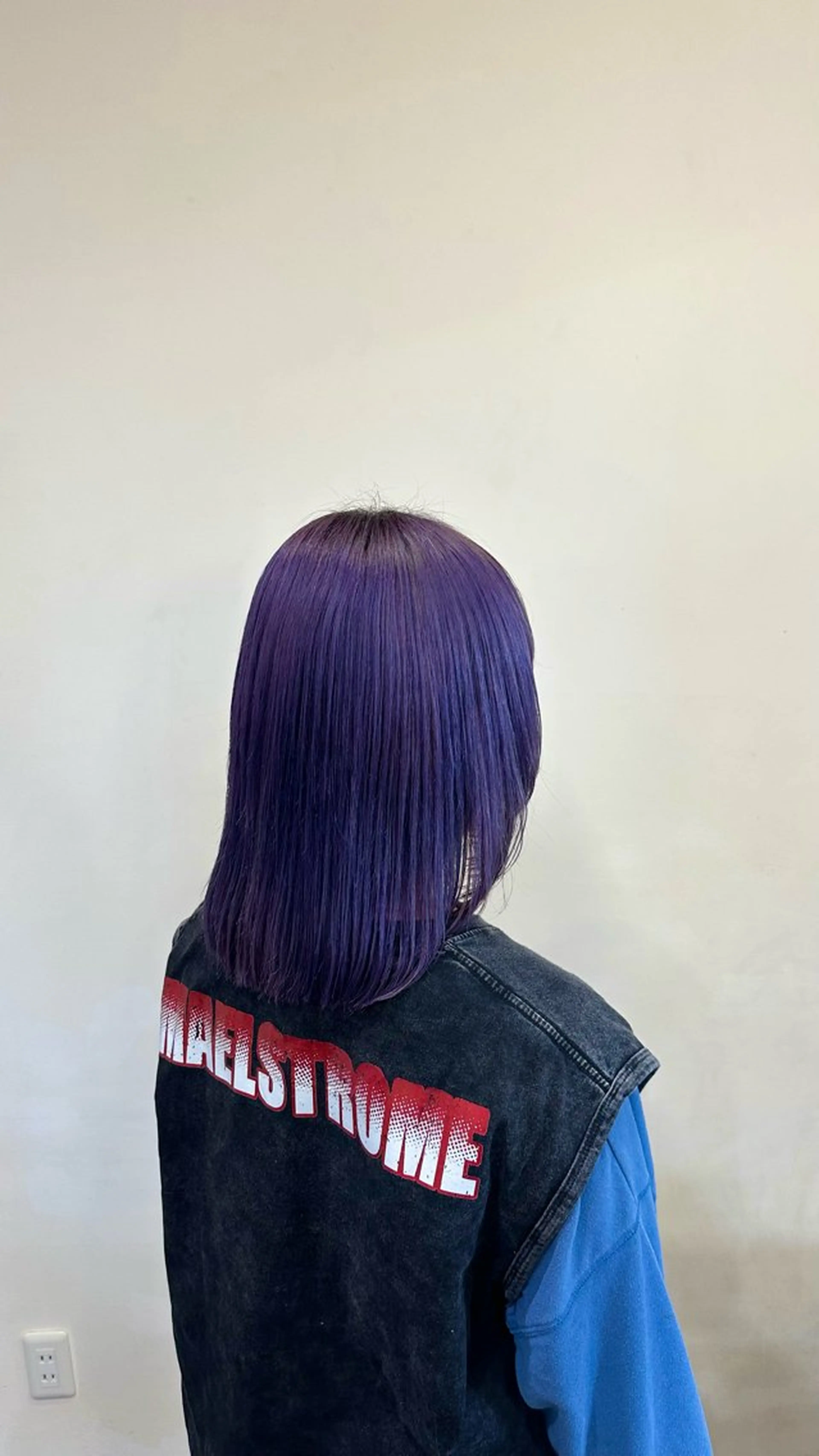 ミディアム ヘアカラー トリートメント 梨菜/ハイトーン /ブリーチカラーのヘアスタイル