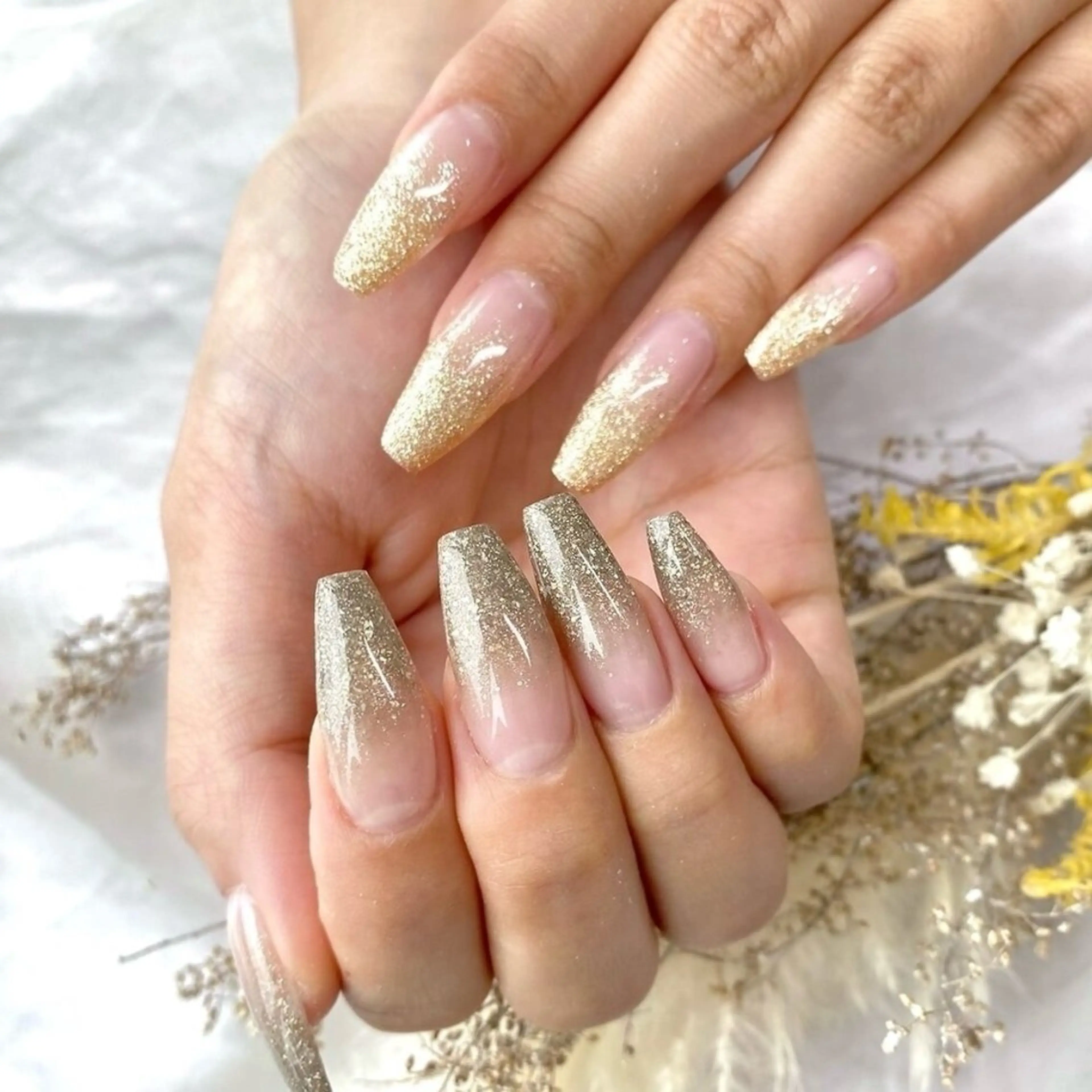 ネイル ラメ(グリッター) ラメグラデーション Roi〈ロワ〉 Reikaのネイルデザイン