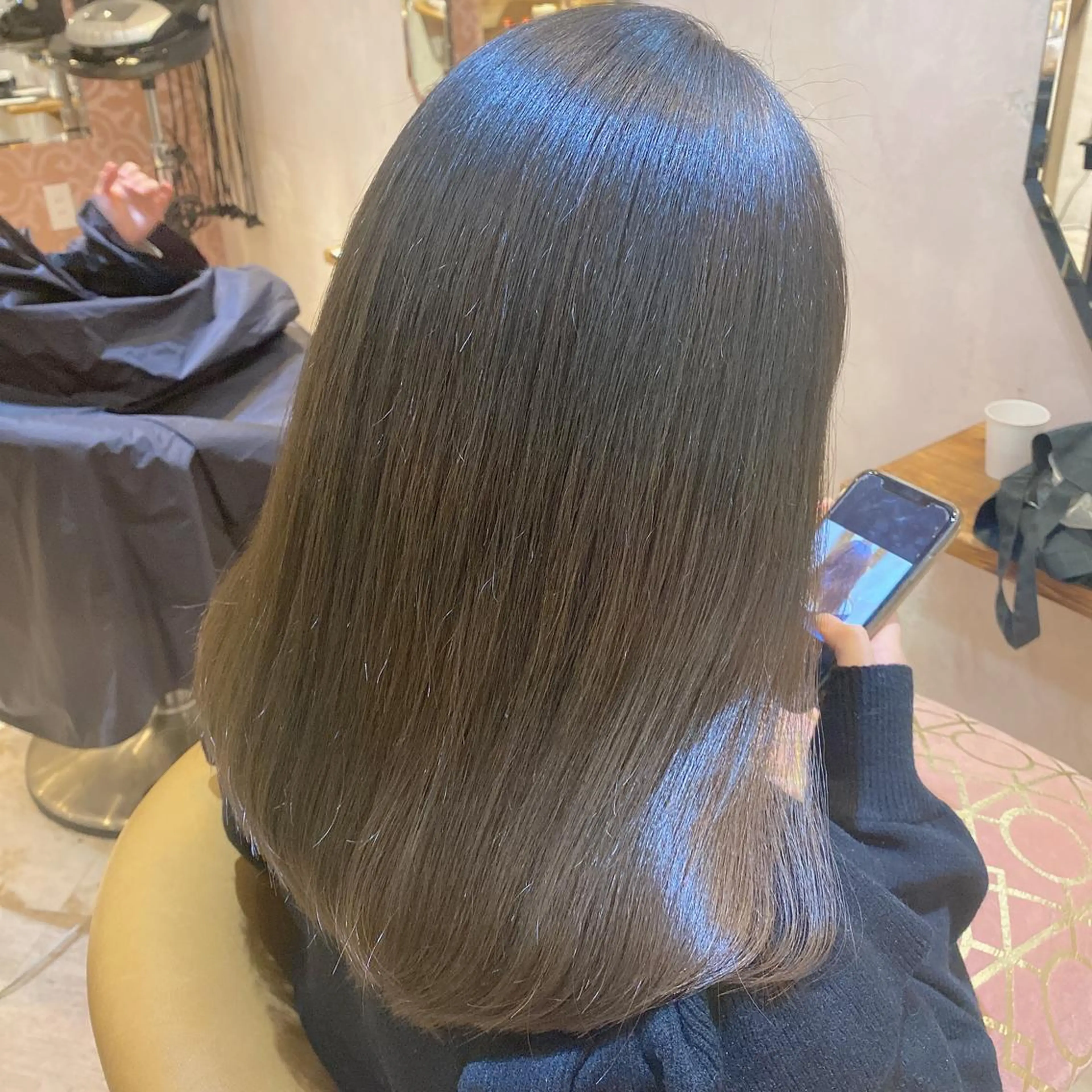 ミディアム 縮毛矯正 カット 代表山口ひな 髪質改善のプロのヘアスタイル