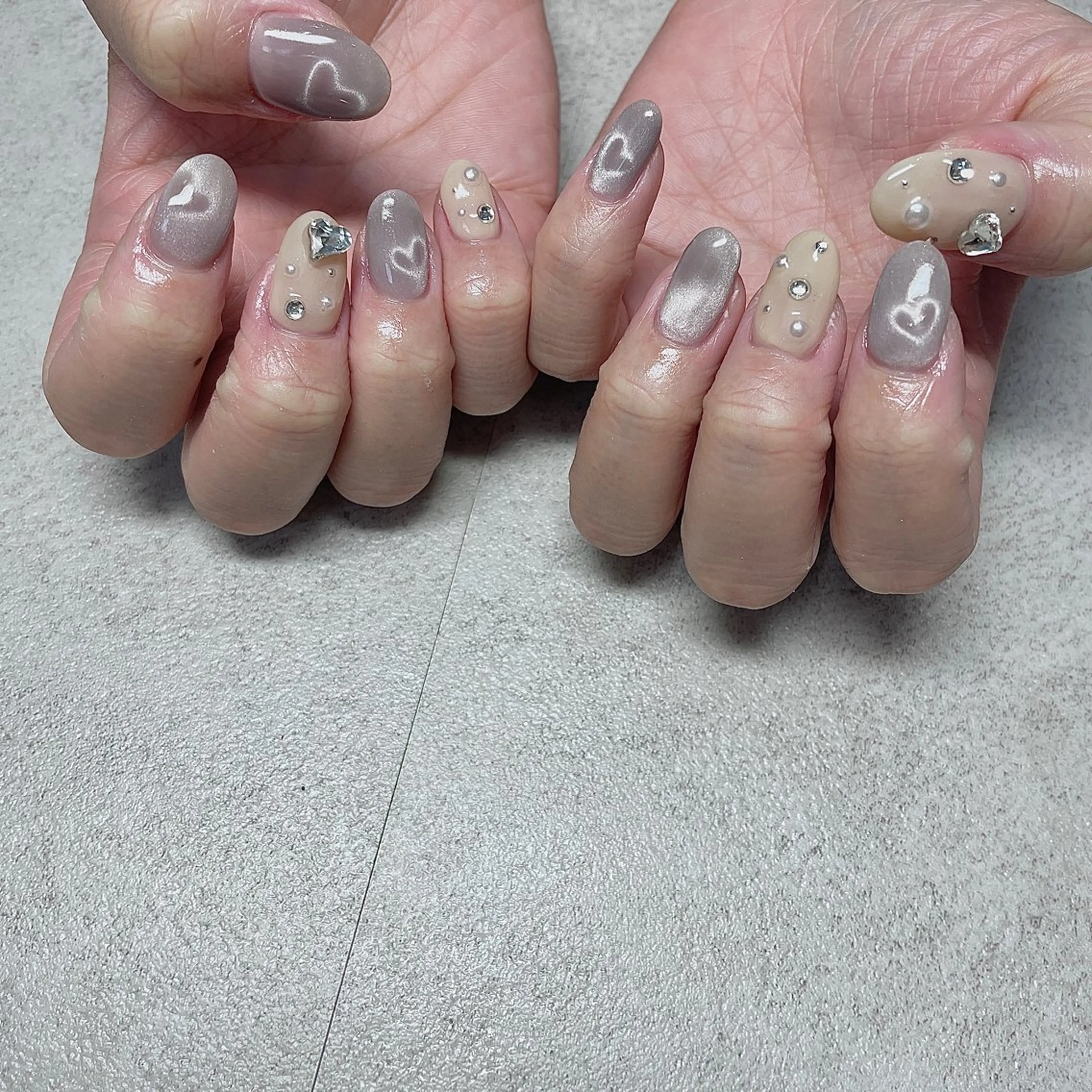 ネイル フレンチネイル ハート キラキラネイル マグネットネイル オフィスネイル ハンドネイル acs.n所属・ネイル，耳つぼ 風間すみれのその他イメージ