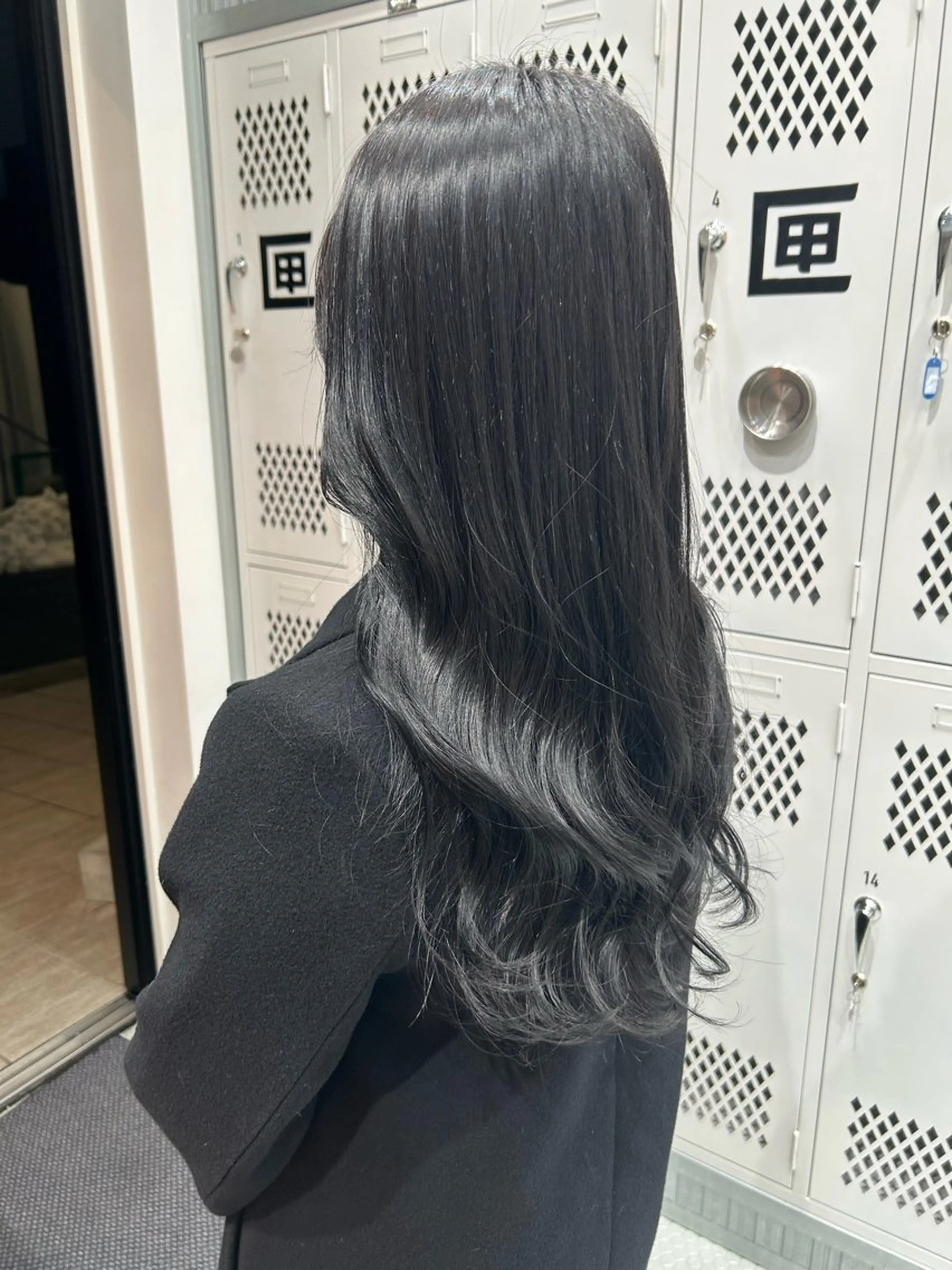 ロング カラー fifth 安次富　泰雅のヘアスタイル