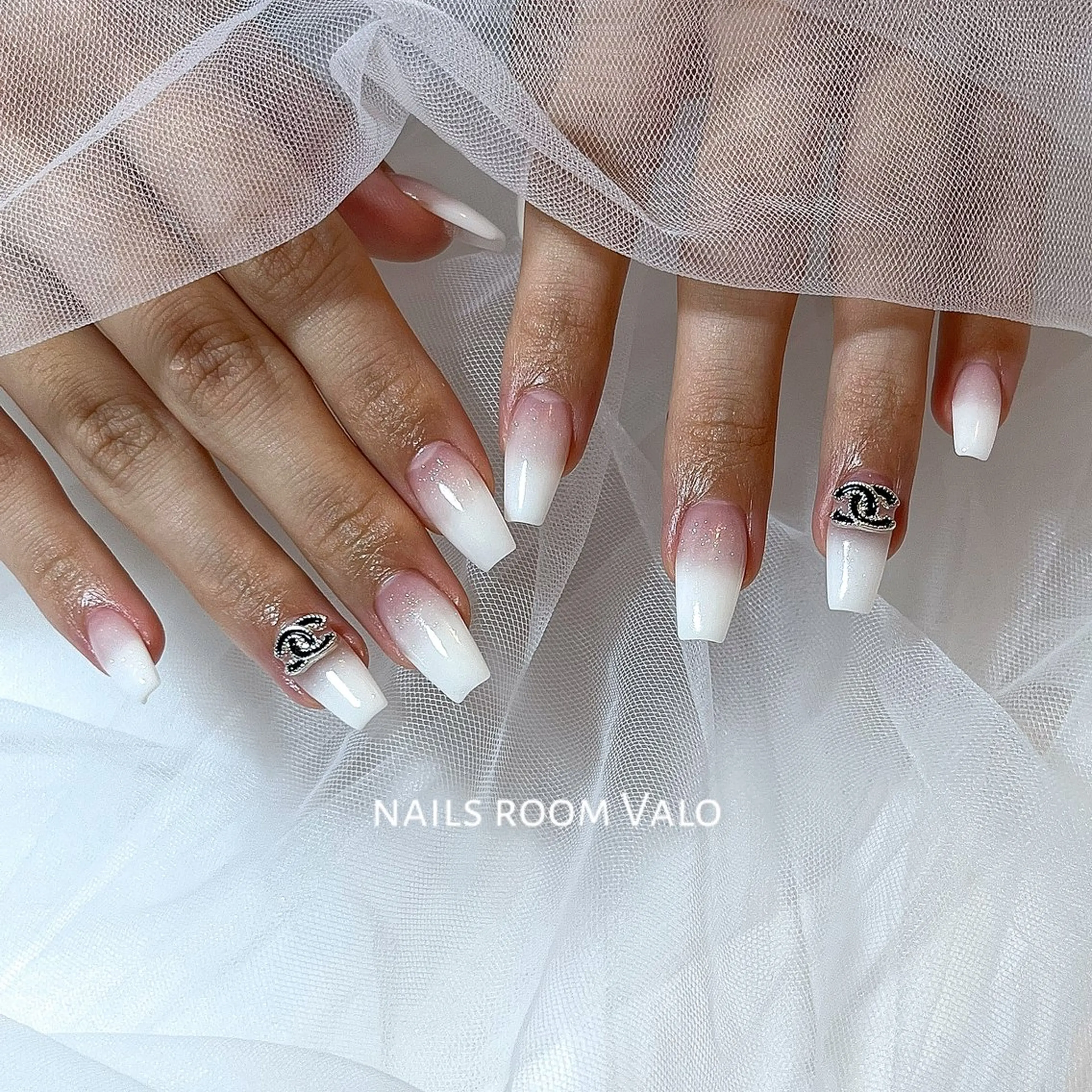 ネイル ハンドネイル nails room Valoのネイルデザイン