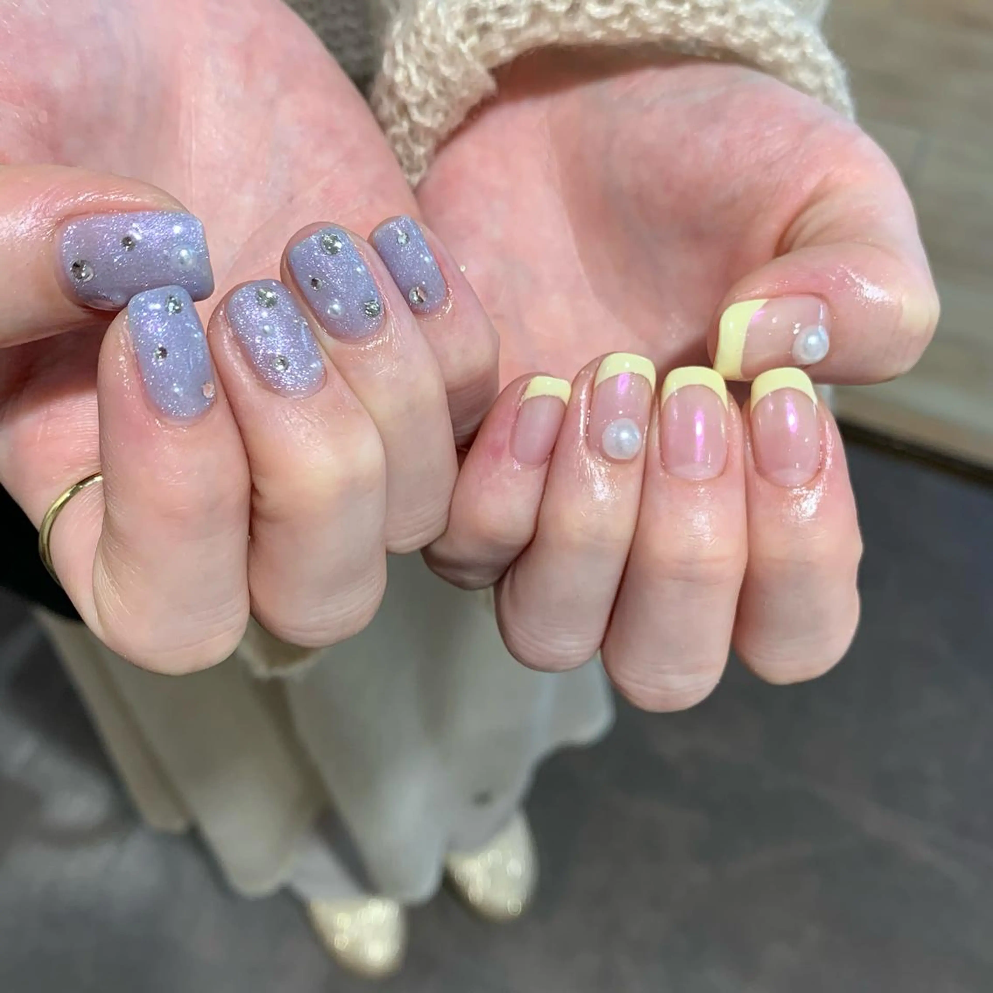 ネイル オーロラネイル フレンチネイル マグネットネイル 持ち込み 春ネイル 鈴木 まゆのネイルデザイン