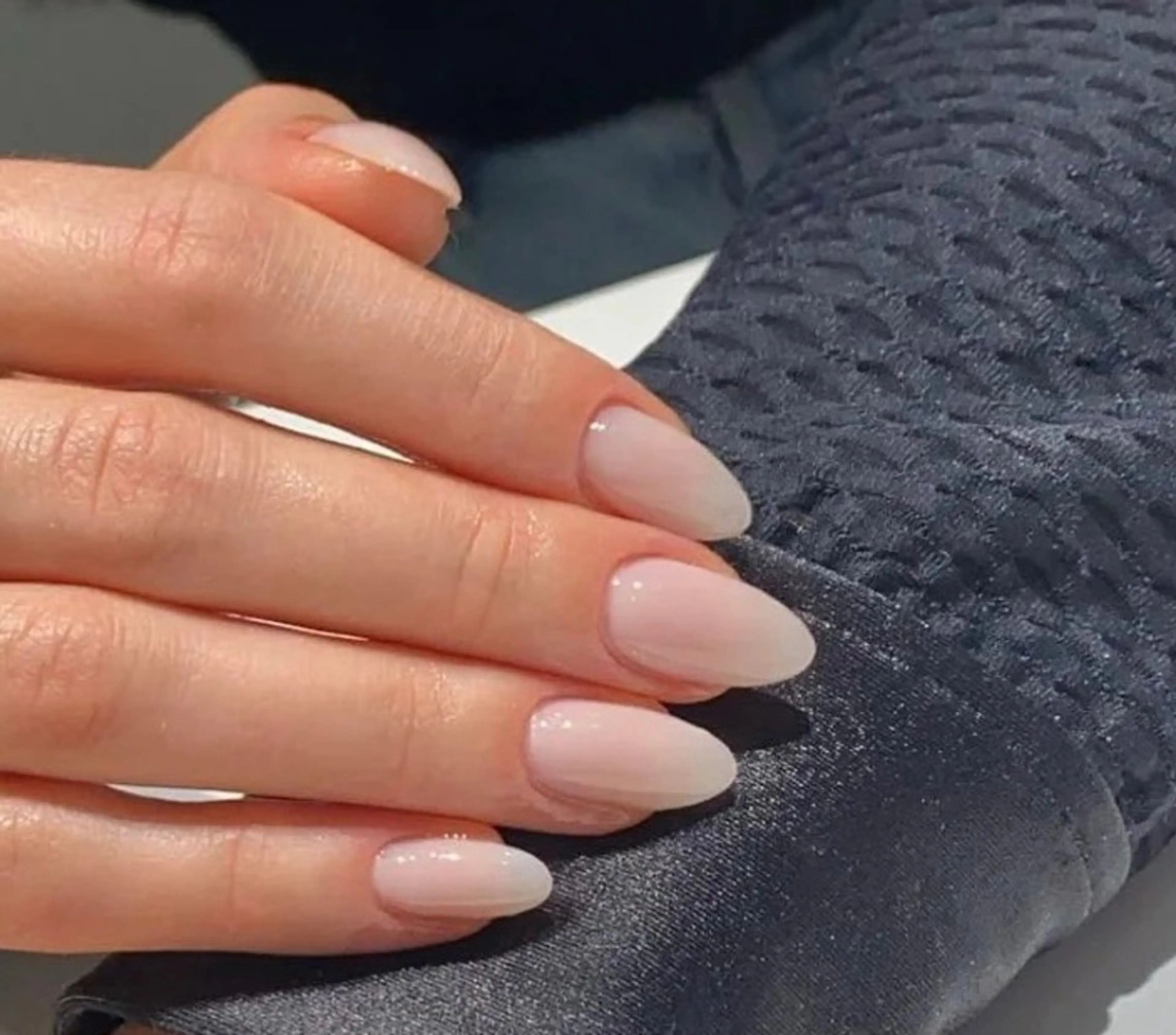 ネイル 💅E•U•B NAIL🌹所属・横浜市中区曙町 ネイルE·U·Bのネイルデザイン