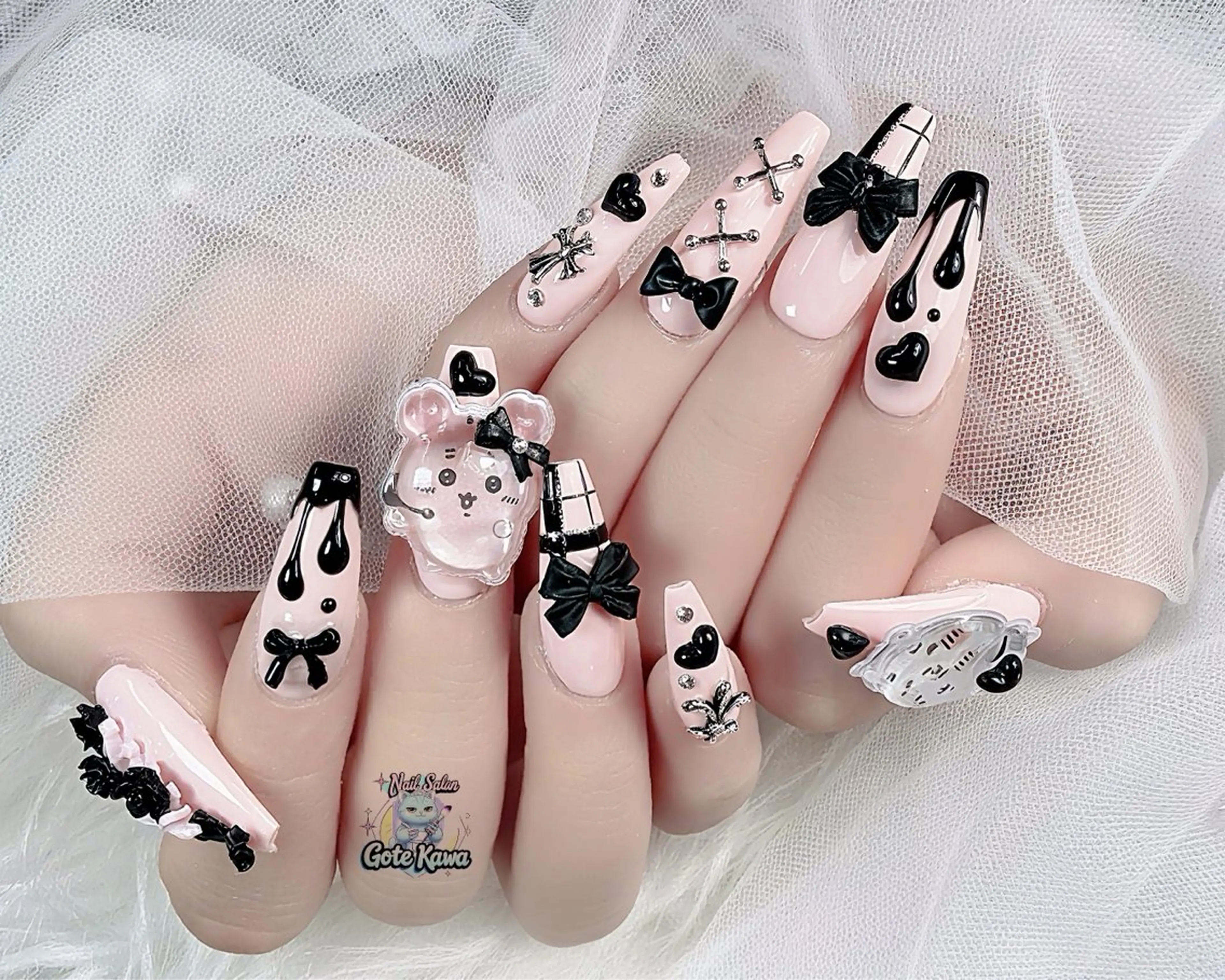 ネイル ハート ピンク リボン バレンタイン ハンドネイル ハンドケア GOTE KAWA Nail Salon(ゴテかわ)所属・Gote Kawa nail salonのネイルデザイン