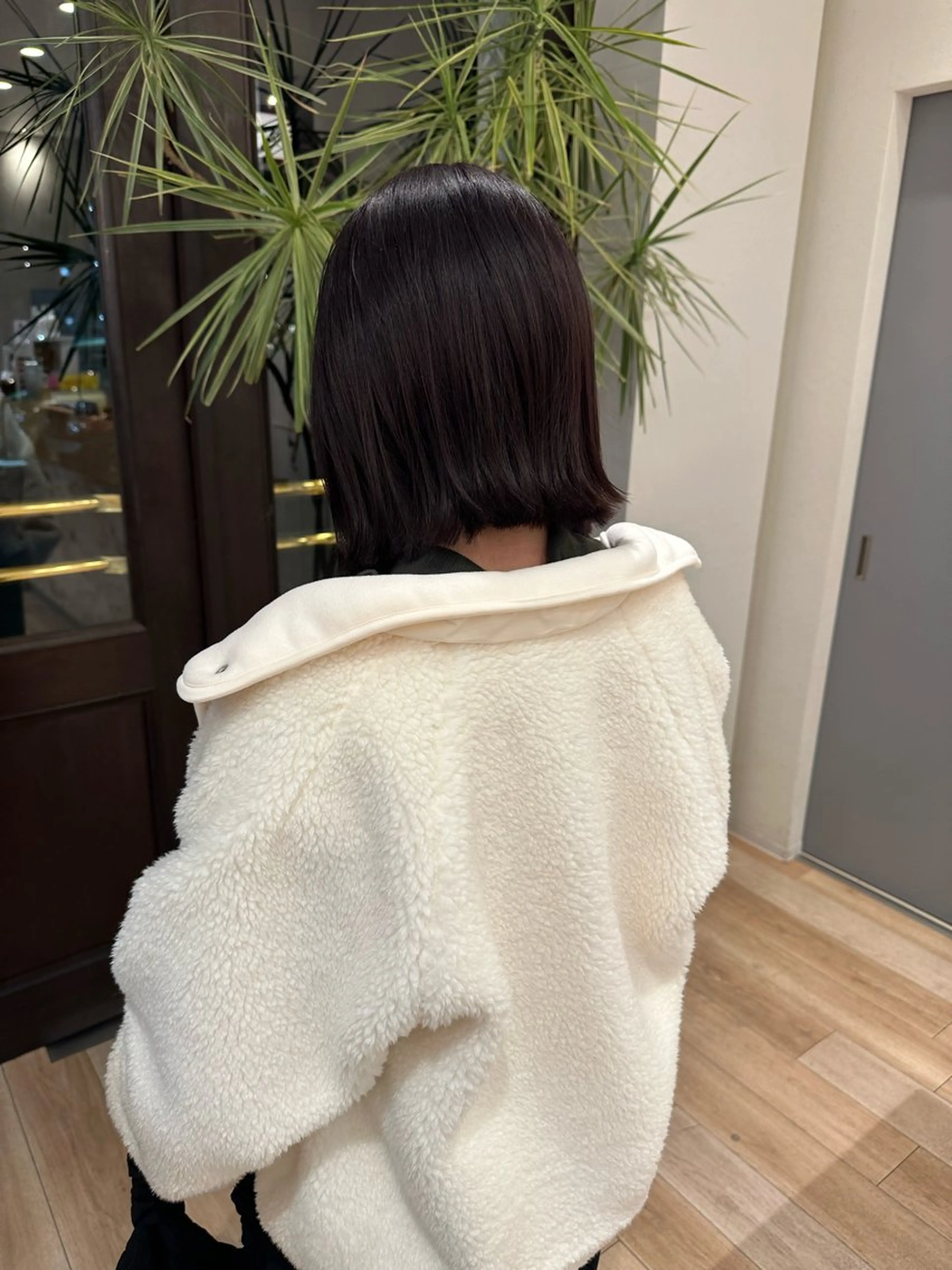 ミディアム カラー 切りっぱなしボブ ラベンダーカラー ボブ 中西 未有のヘアスタイル