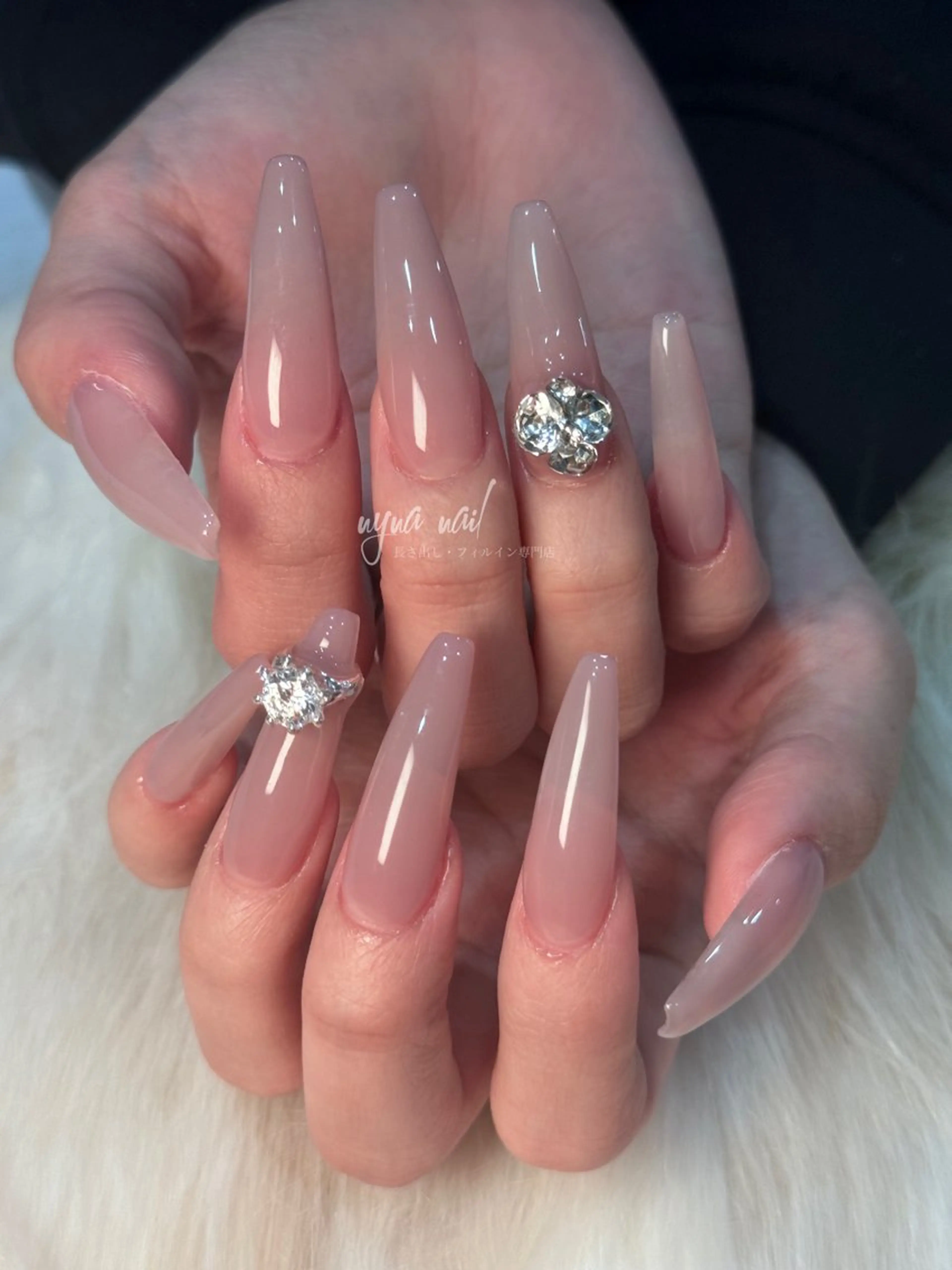 ネイル ハンドネイル 長さ出し専門 nynaのネイルデザイン