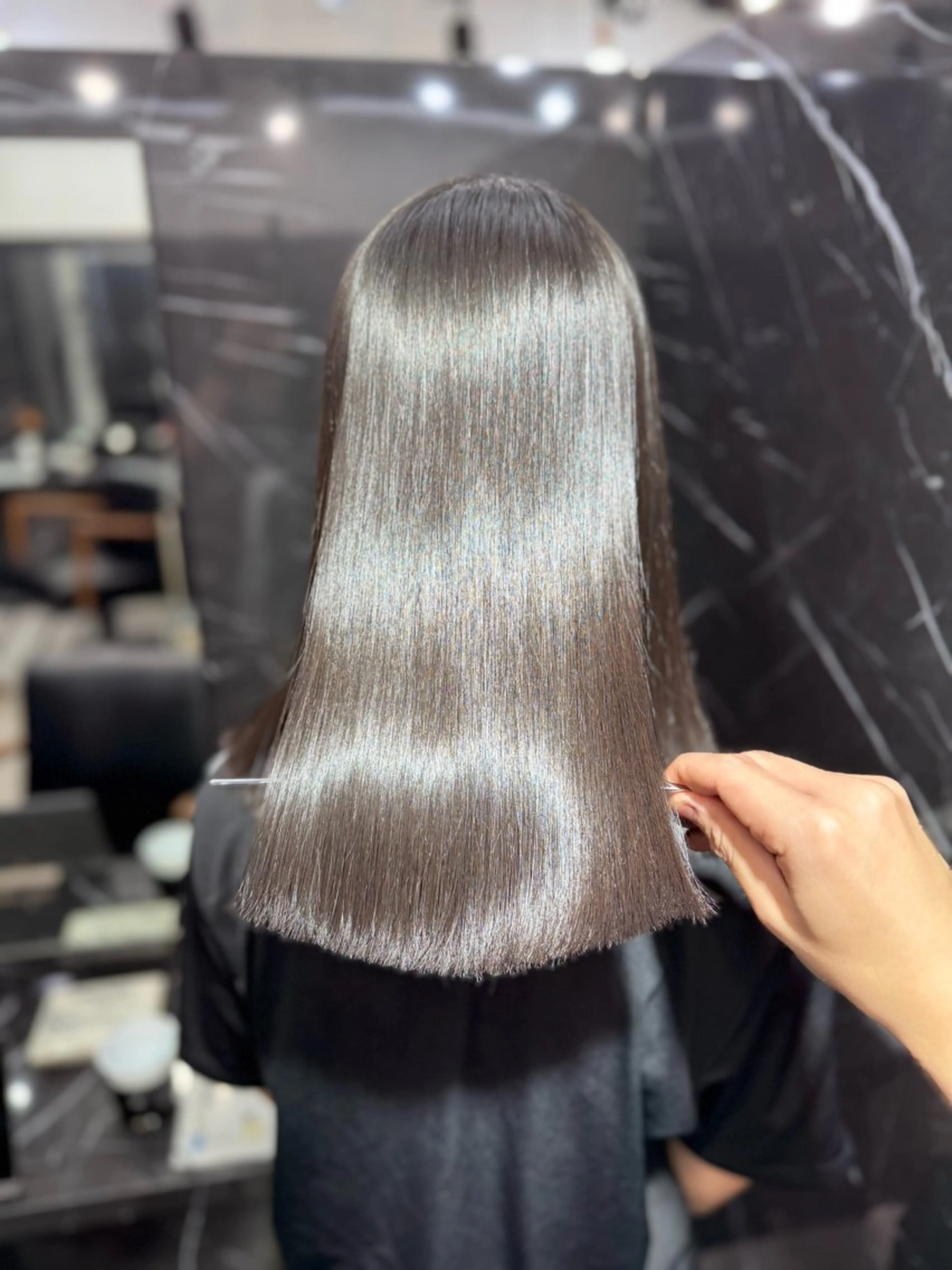 セミロング JIN|乾かしただけ 美髪矯正本格髪質改善のヘアスタイル