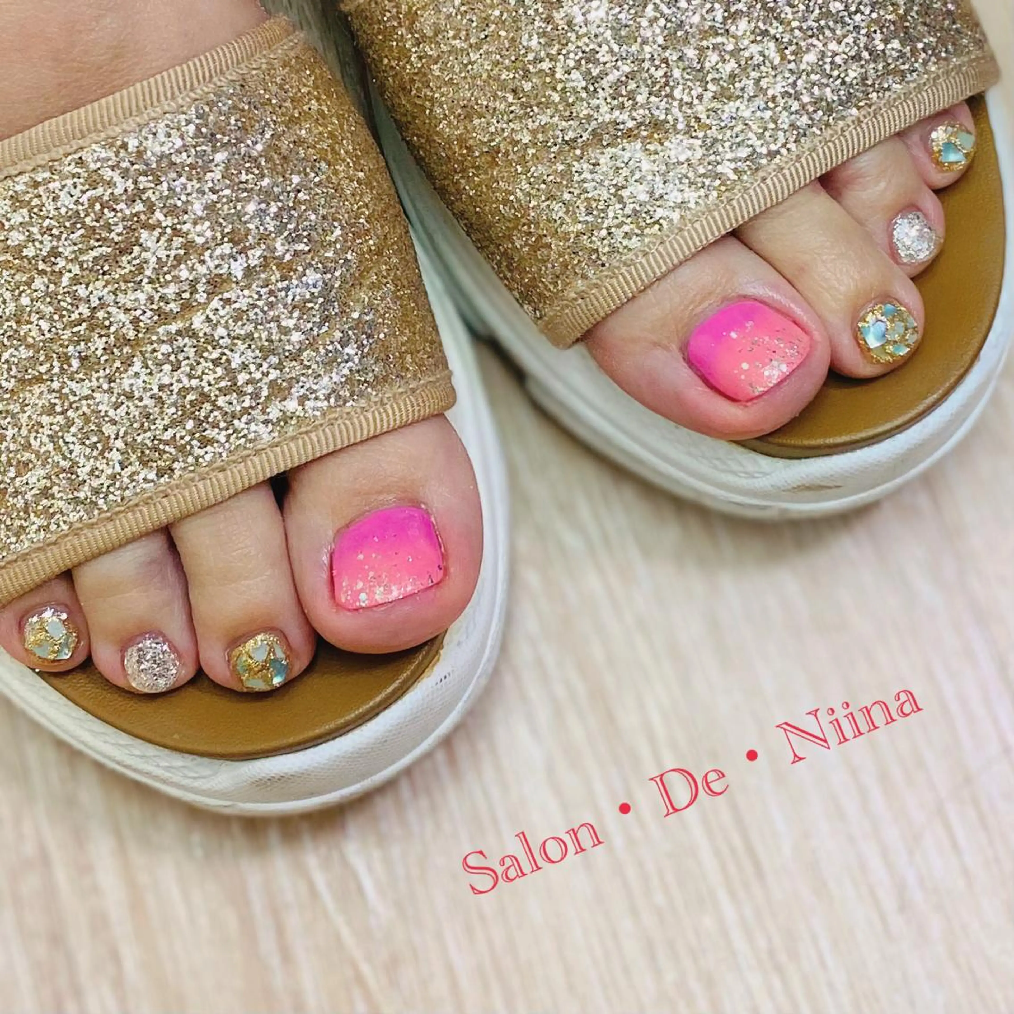 ネイル フットネイル Salon•de•Niina所属・ボディビルダーSal on.DeNiinaのネイルデザイン