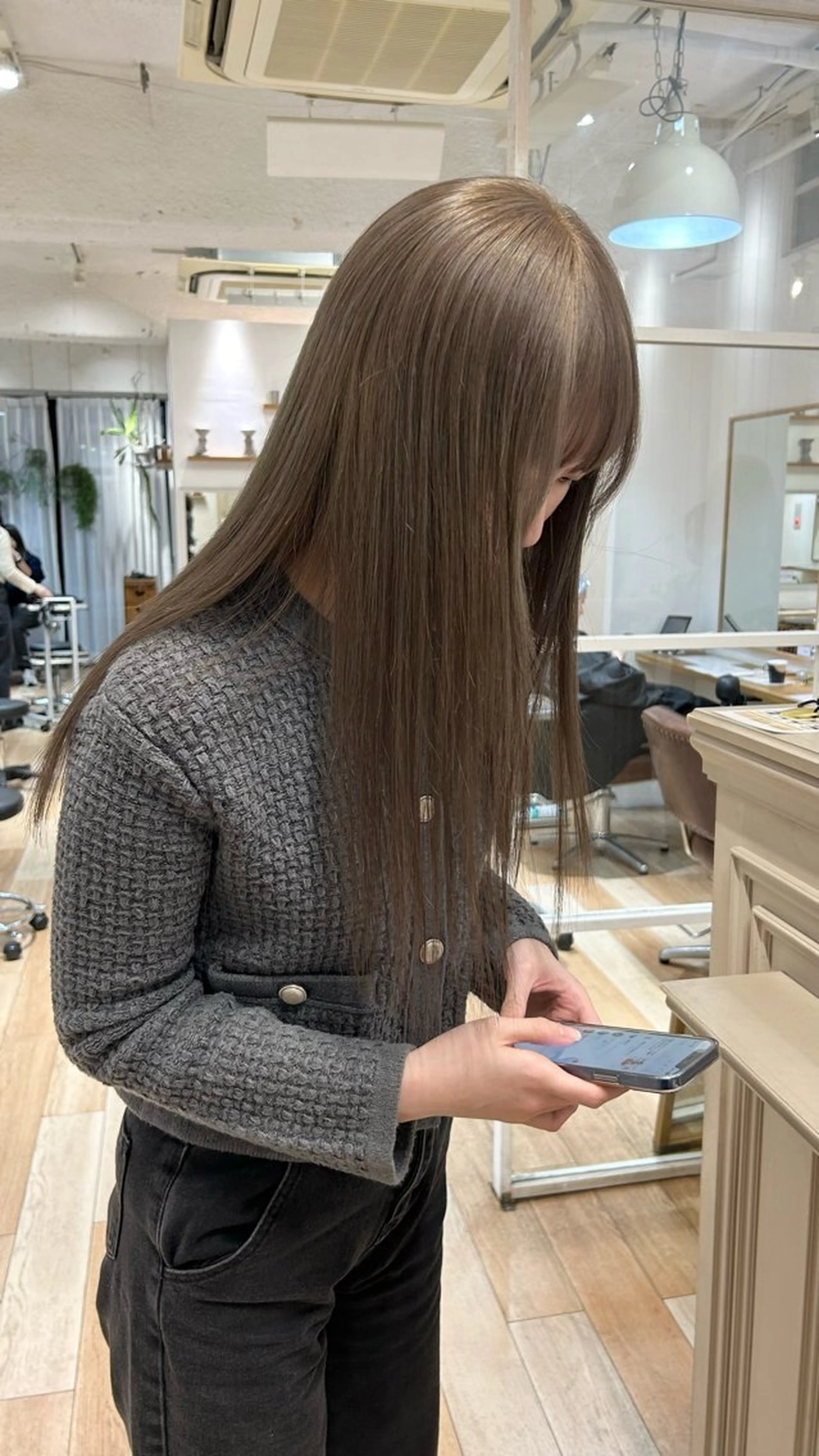 セミロング カラー ヘアカラー トリートメント じゅわっと暖色カラー 🍊Moemiのヘアスタイル