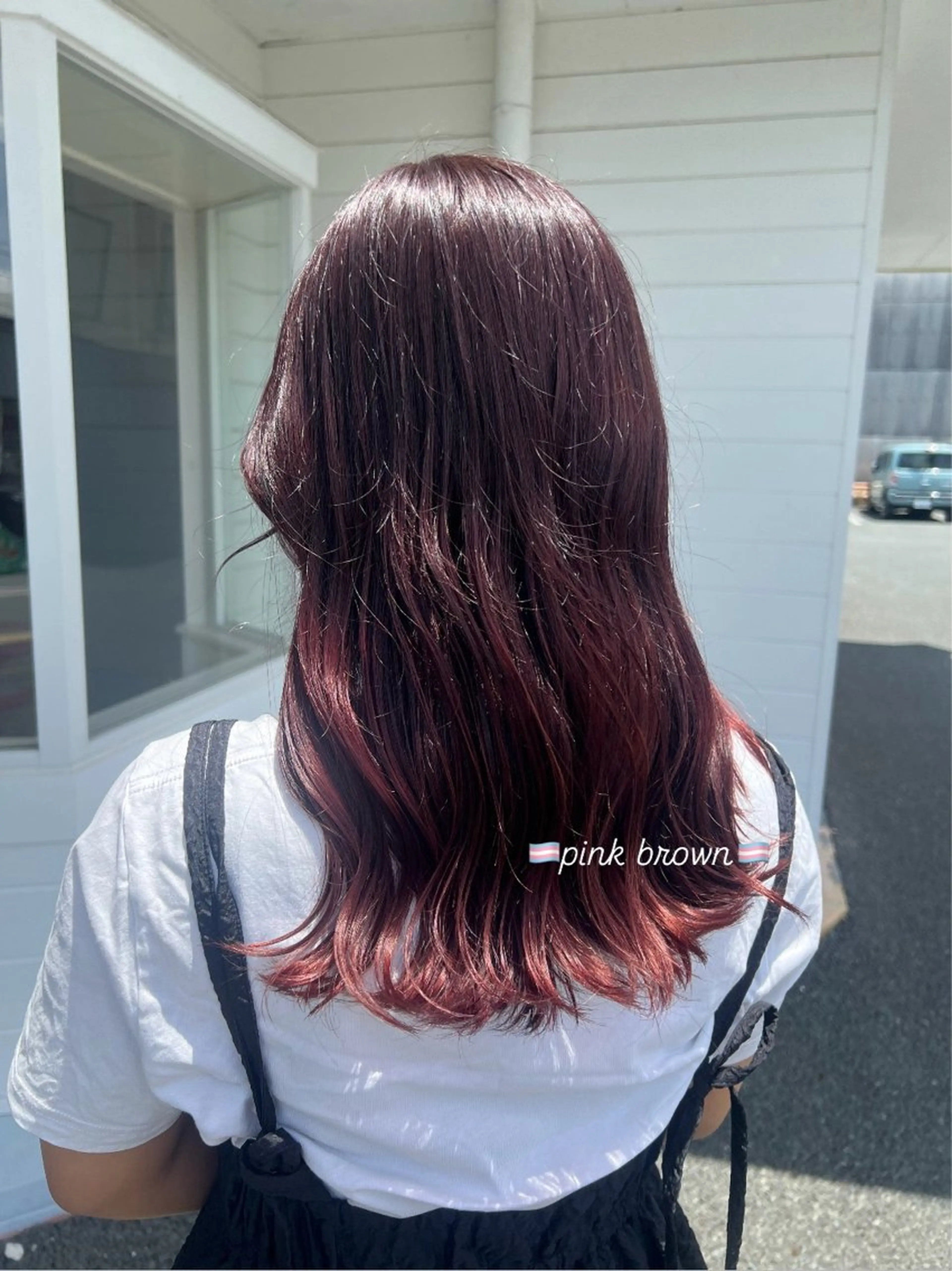 ミディアム カラー ヘアアレンジ ブリーチ ブラウンカラー ブリーチなしカラー ピンクカラー ピンクブラウン ヘアカラー トリートメント 友田 未来のヘアスタイル