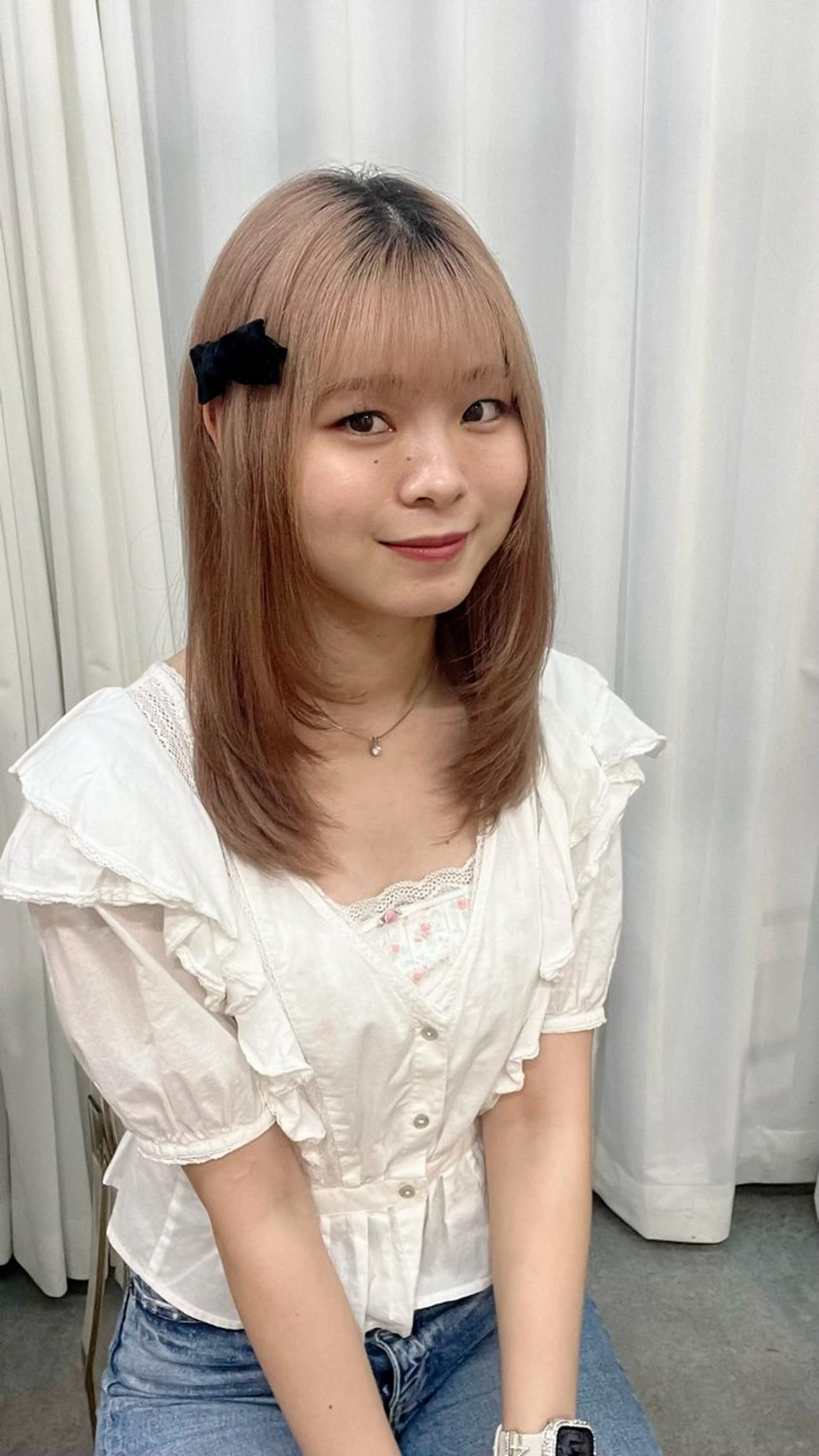 ミディアム カラー ベージュカラー ハイトーンカラー ハイトーンベージュ レイヤーカット Ayaka🩰🎀 ガーリー/暖色♡のヘアスタイル