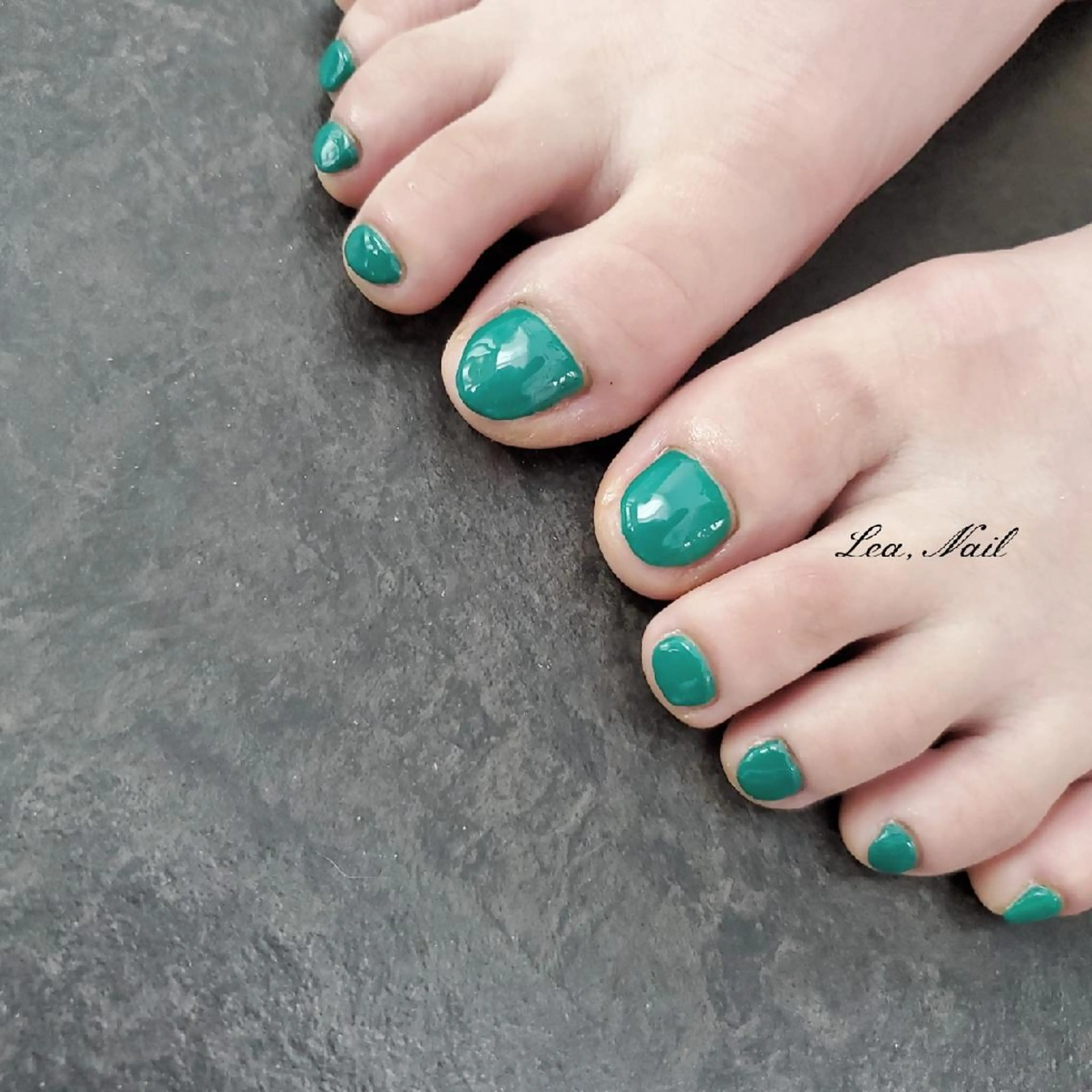 ネイル フットネイル ワンカラーネイル Lea,Nail所属・松橋 愛のネイルデザイン