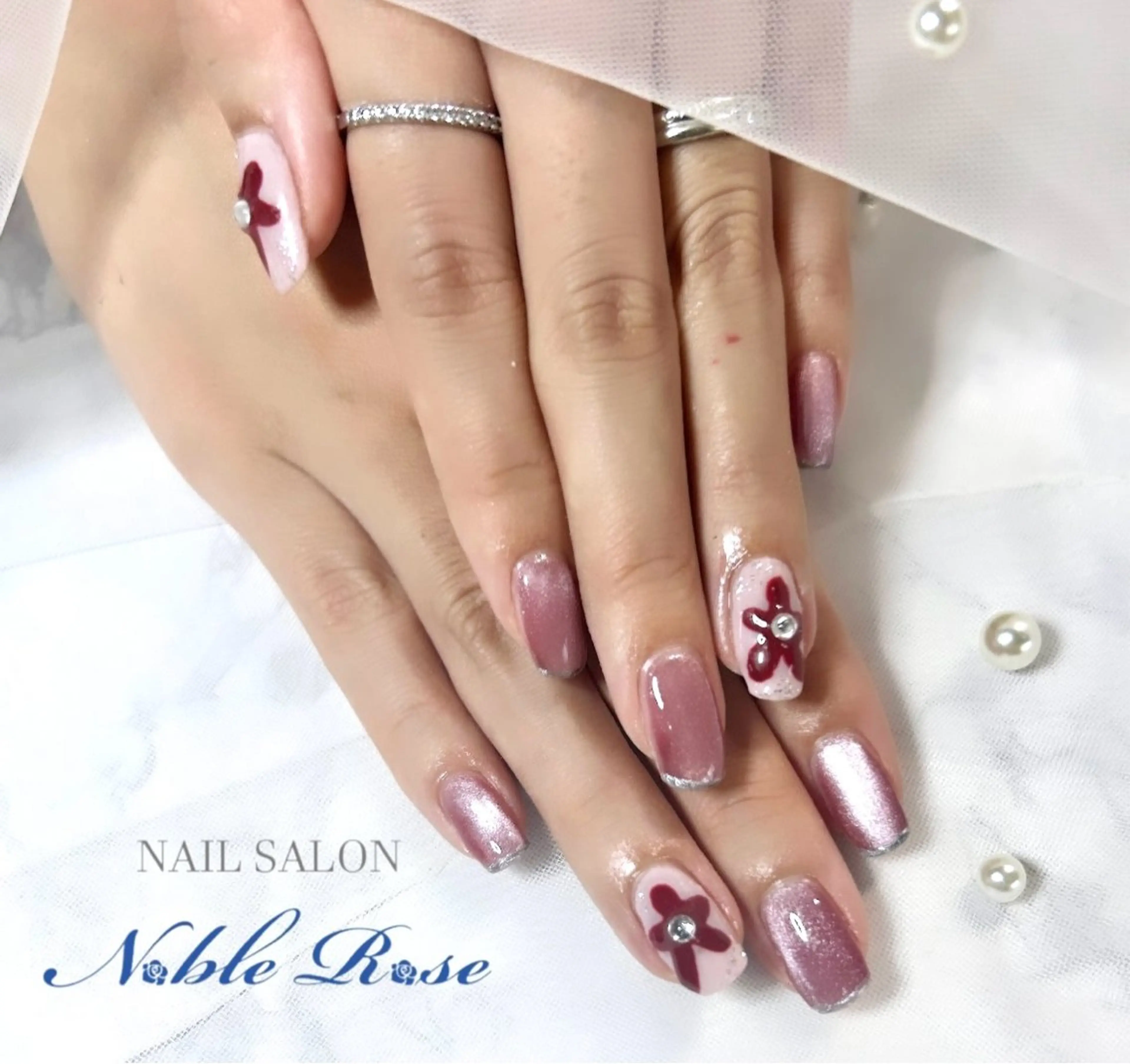 ネイル アートネイル Noble Rose🥀のネイルデザイン