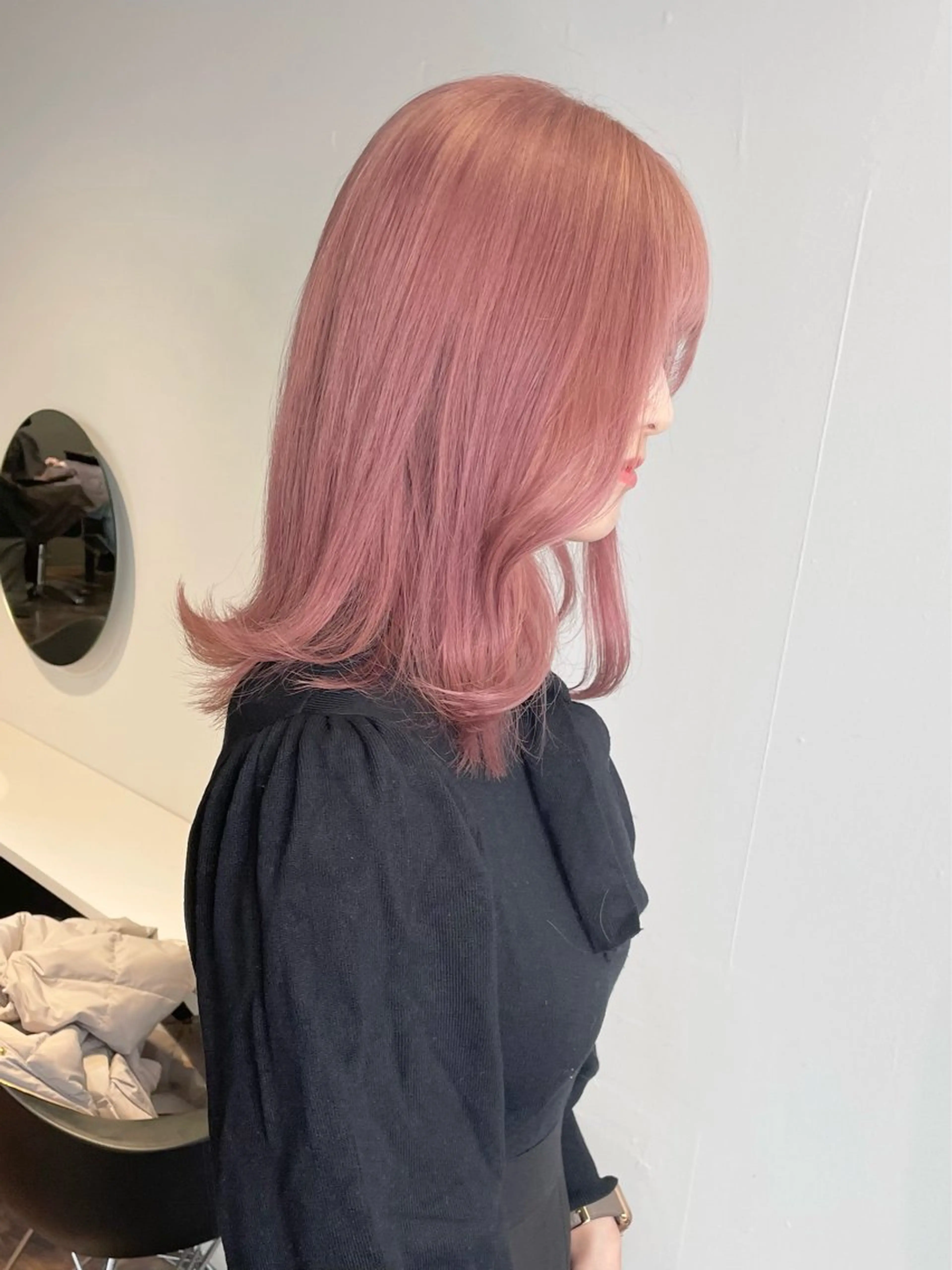 セミロング カラー ヘアアレンジ ベージュカラー ブリーチ ダブルカラー ピンクカラー ピンクベージュ maoブリーチ無し 似合わせカラーのヘアスタイル