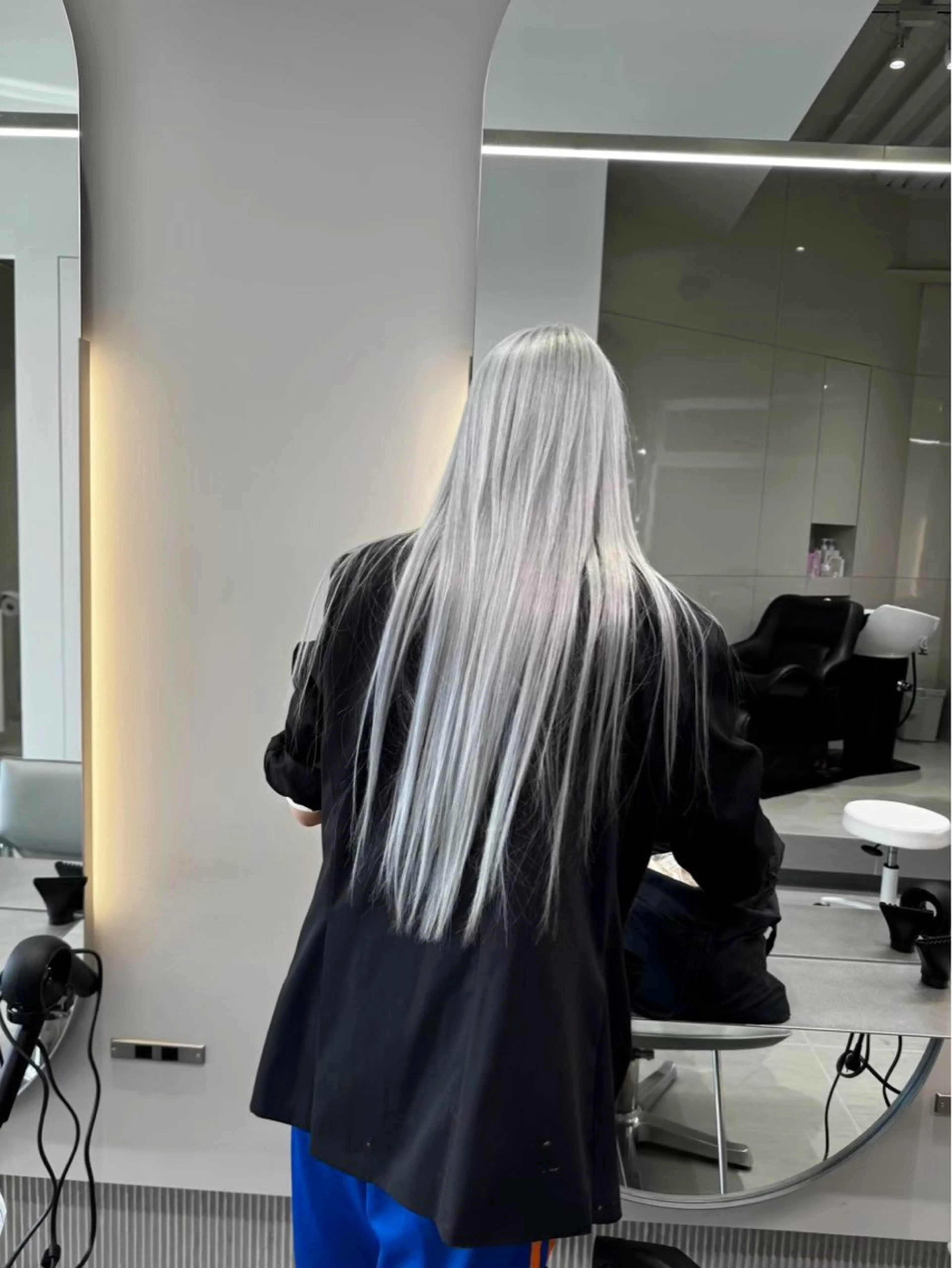 ロング カラー ヘアカラー トリートメント ヘアセット ブリーチ特化/レイヤ ーカット🥀マサルのヘアスタイル