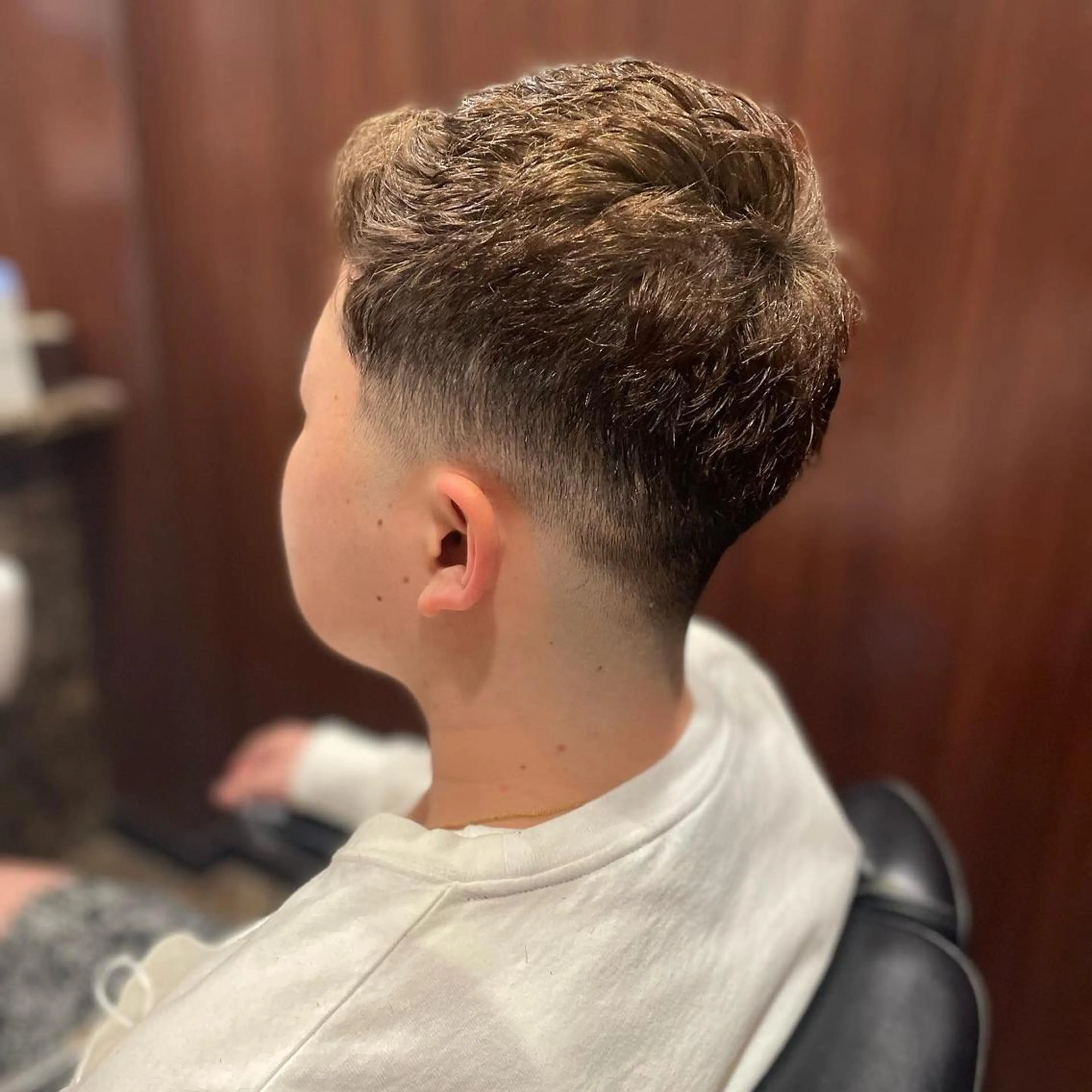 ショート メンズ 海老原 コウのヘアスタイル