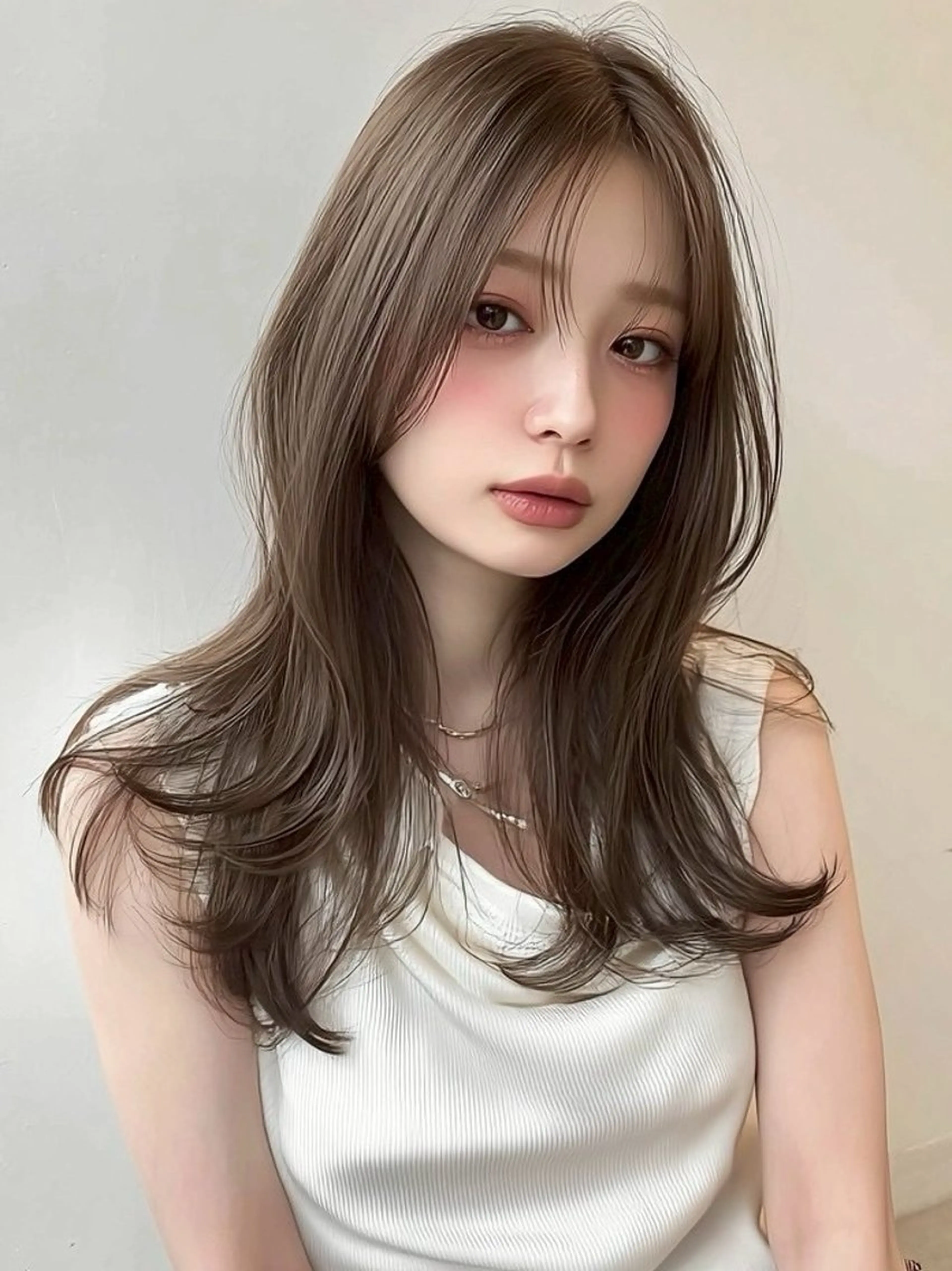 ロング カラー 鍋島 美華のヘアスタイル