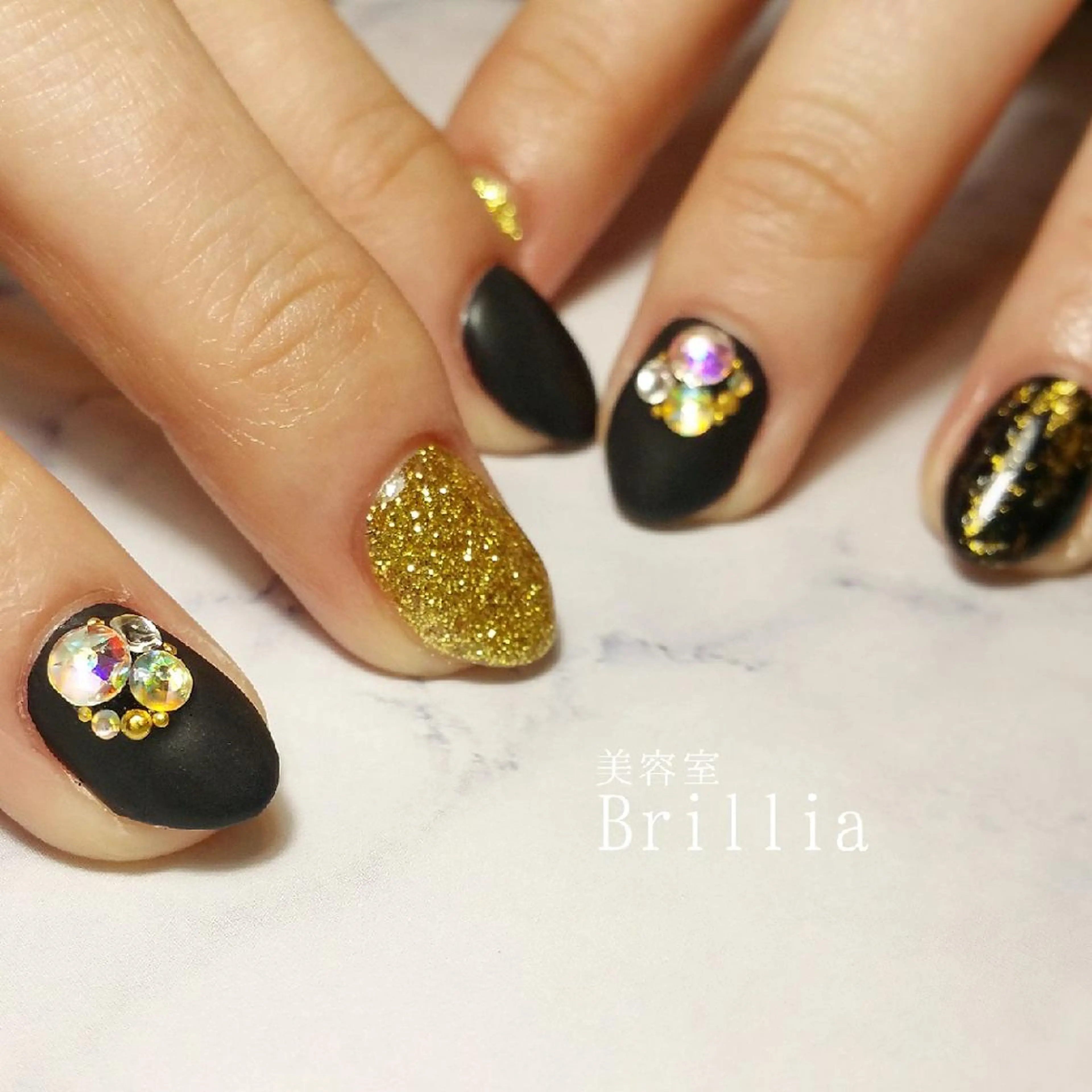 ネイル ハンドネイル 柴田 彩のネイルデザイン