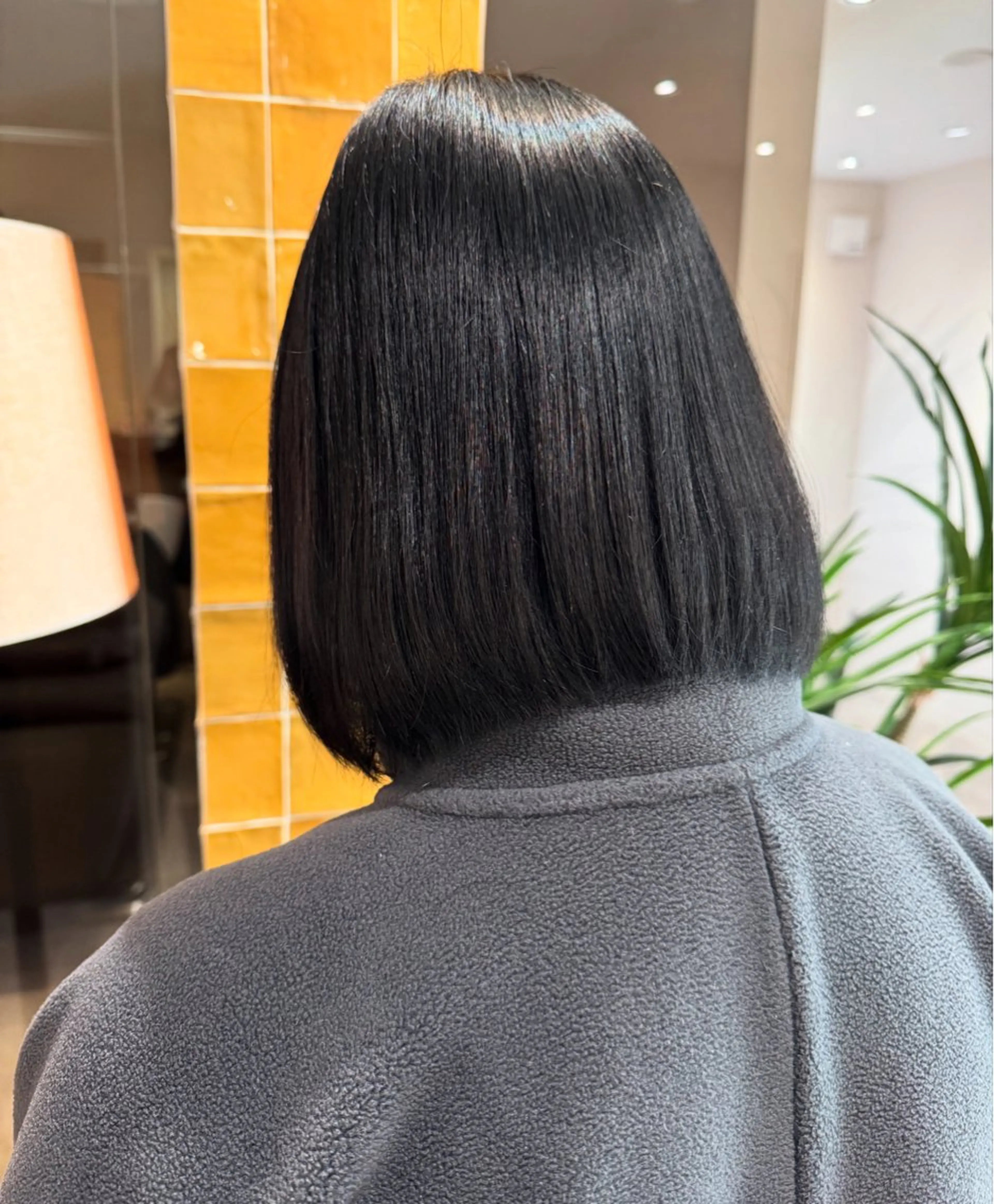 ショート 切りっぱなしボブ ボブ 透明感のあるモテ艶髪 🫧AYAKAのヘアスタイル