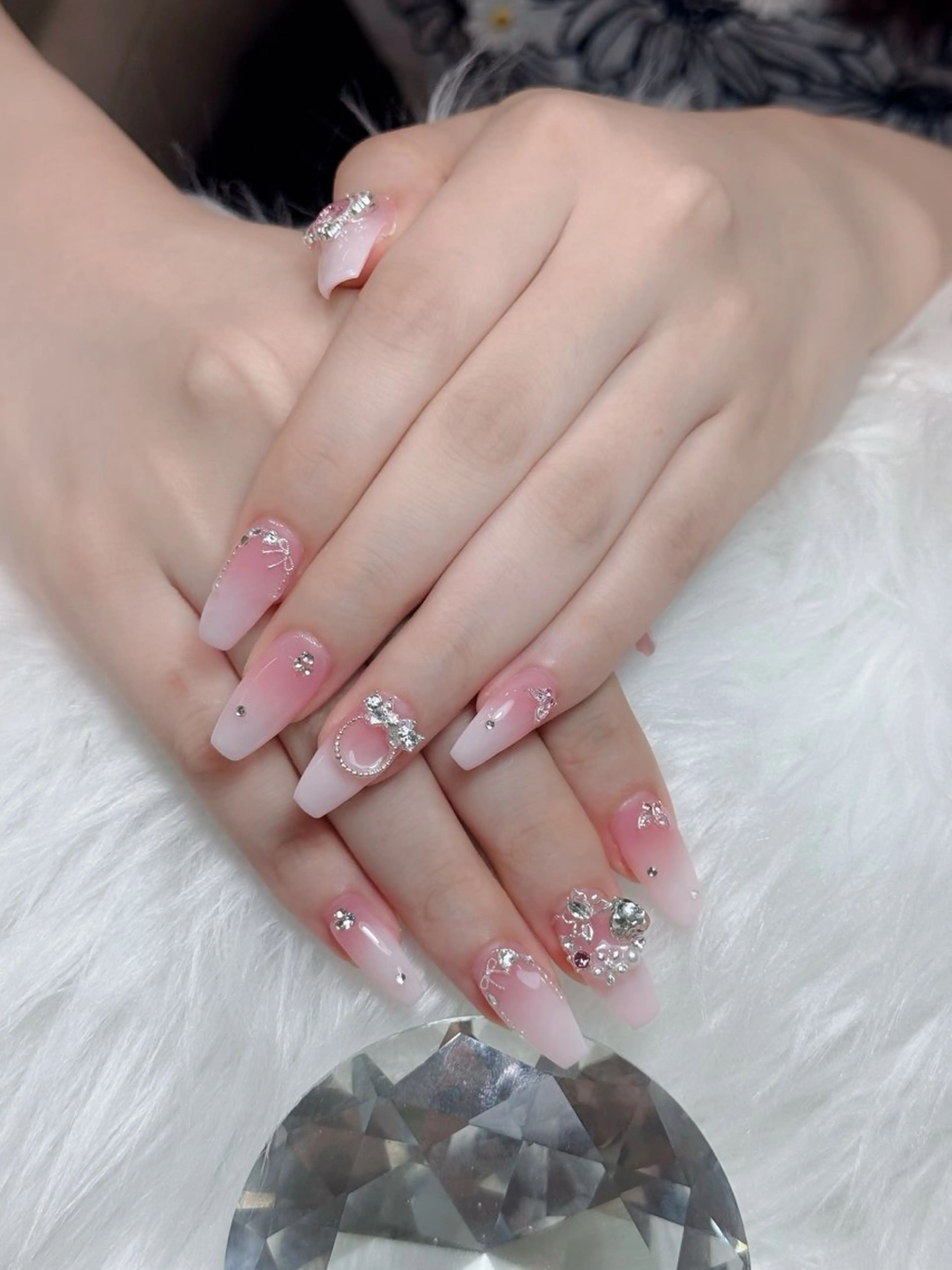 ネイル オーロラネイル チークネイル フットネイル フレンチネイル 韓国ネイル Lumi Nail 新大久保3‘のネイルデザイン