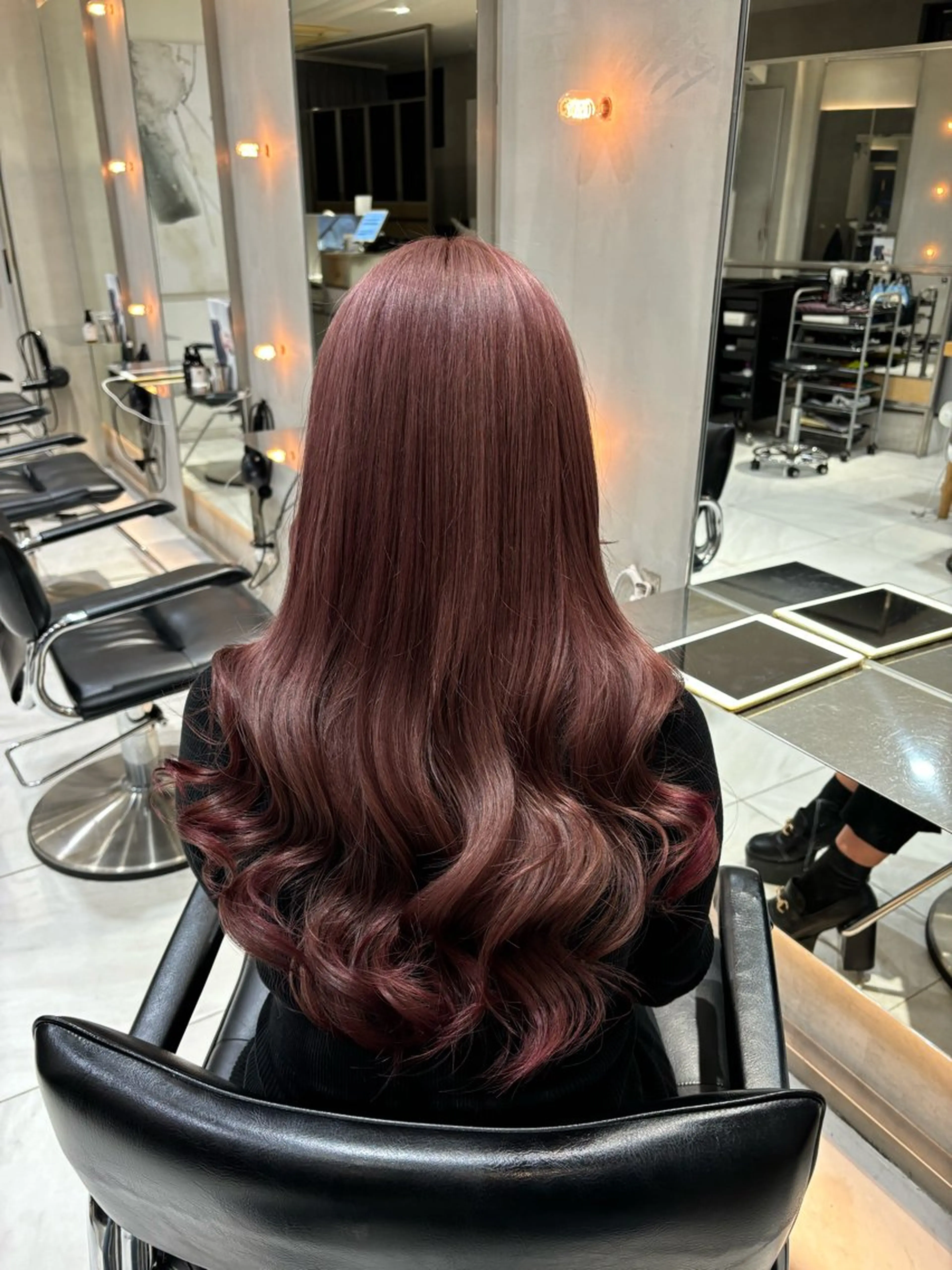 ロング カラー ヘアアレンジ ヘアカラー トリートメント ヘッドスパ ヘアセット 艶髪/レイヤーカット 🐣misakiのヘアスタイル