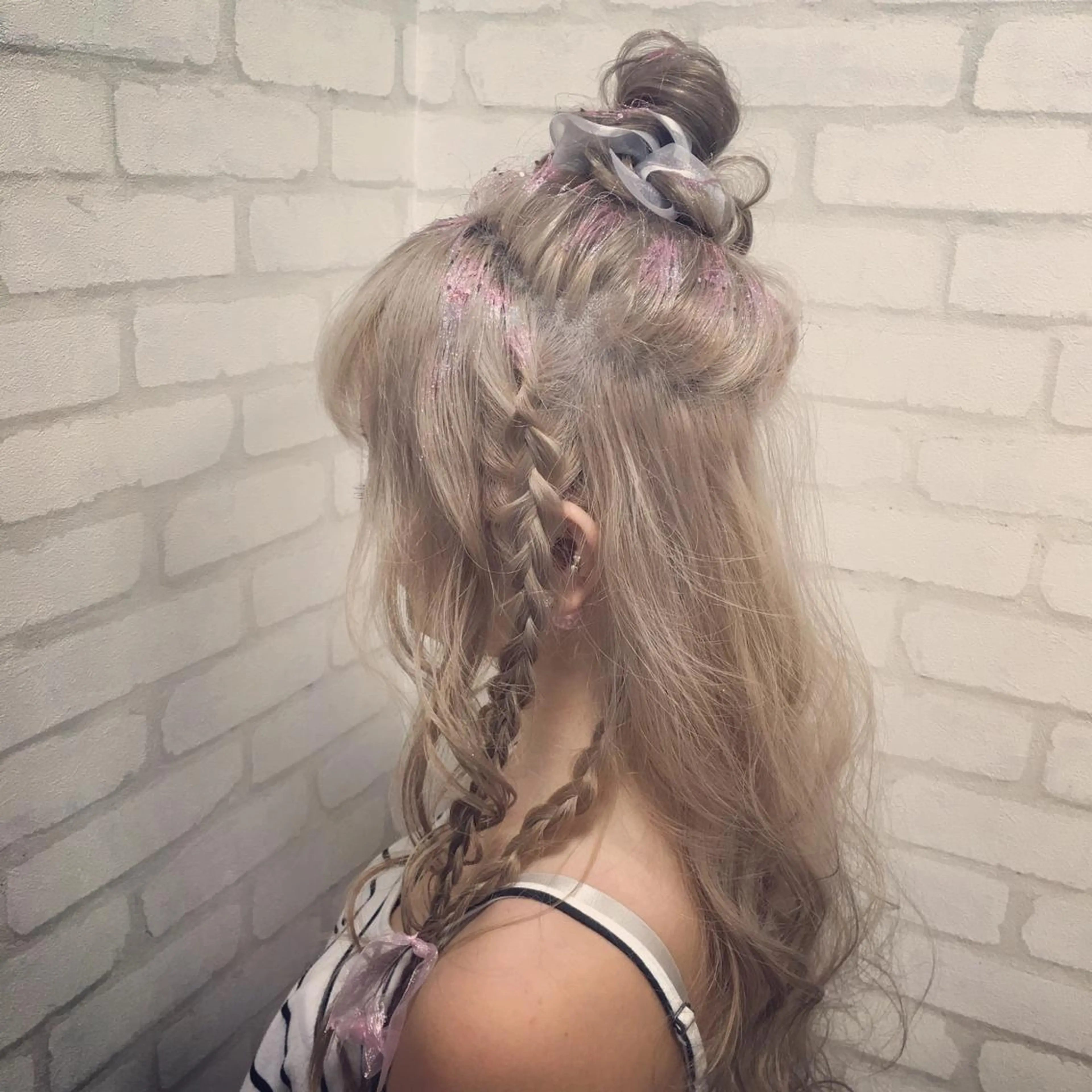 ロング カラー ヘアアレンジ エクステの神様 ▫️原島ユウヤ▫️のヘアスタイル