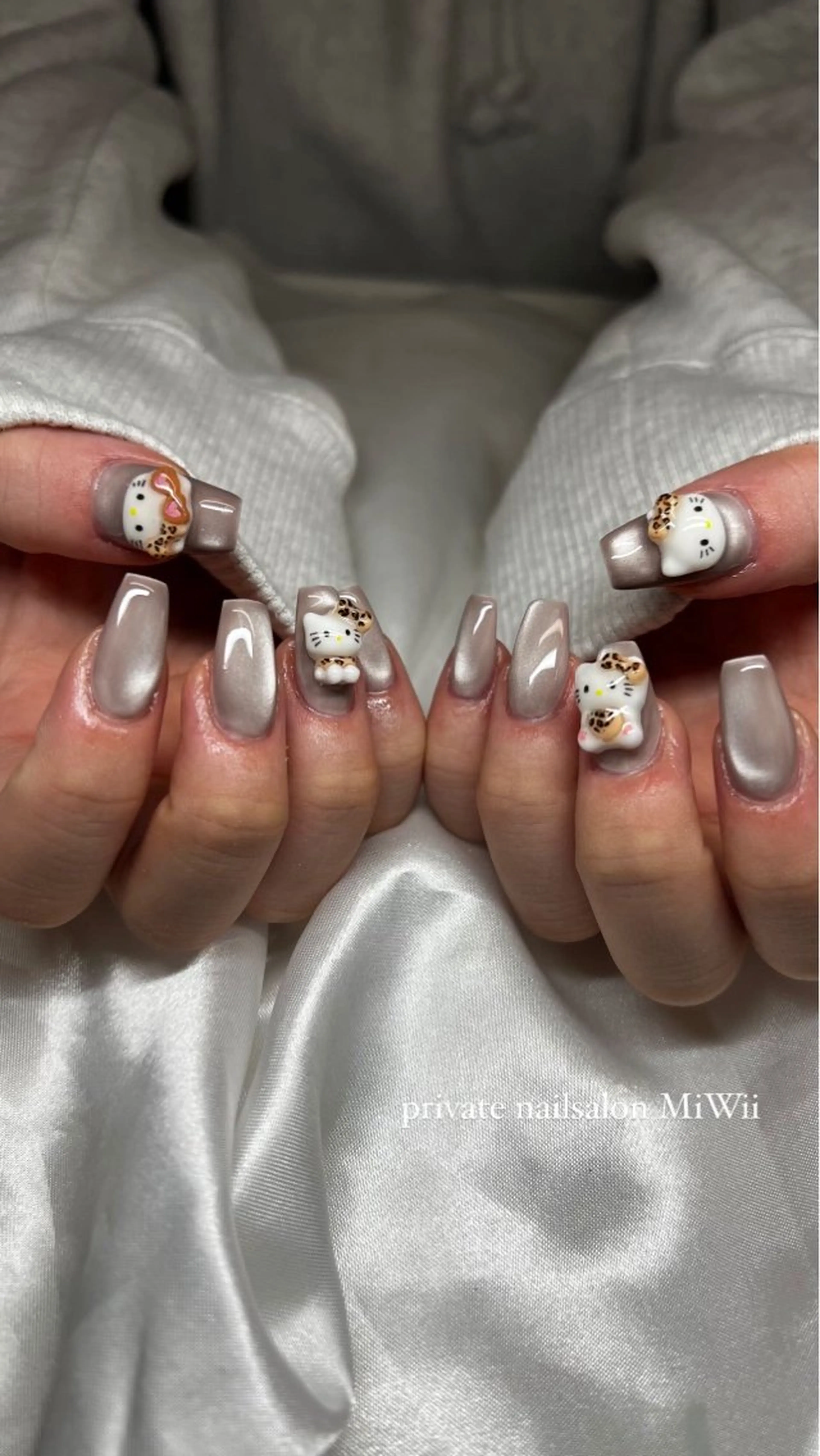 ネイル 𝐧𝐚𝐢𝐥 𝐌𝐢𝐖𝐢𝐢のネイルデザイン