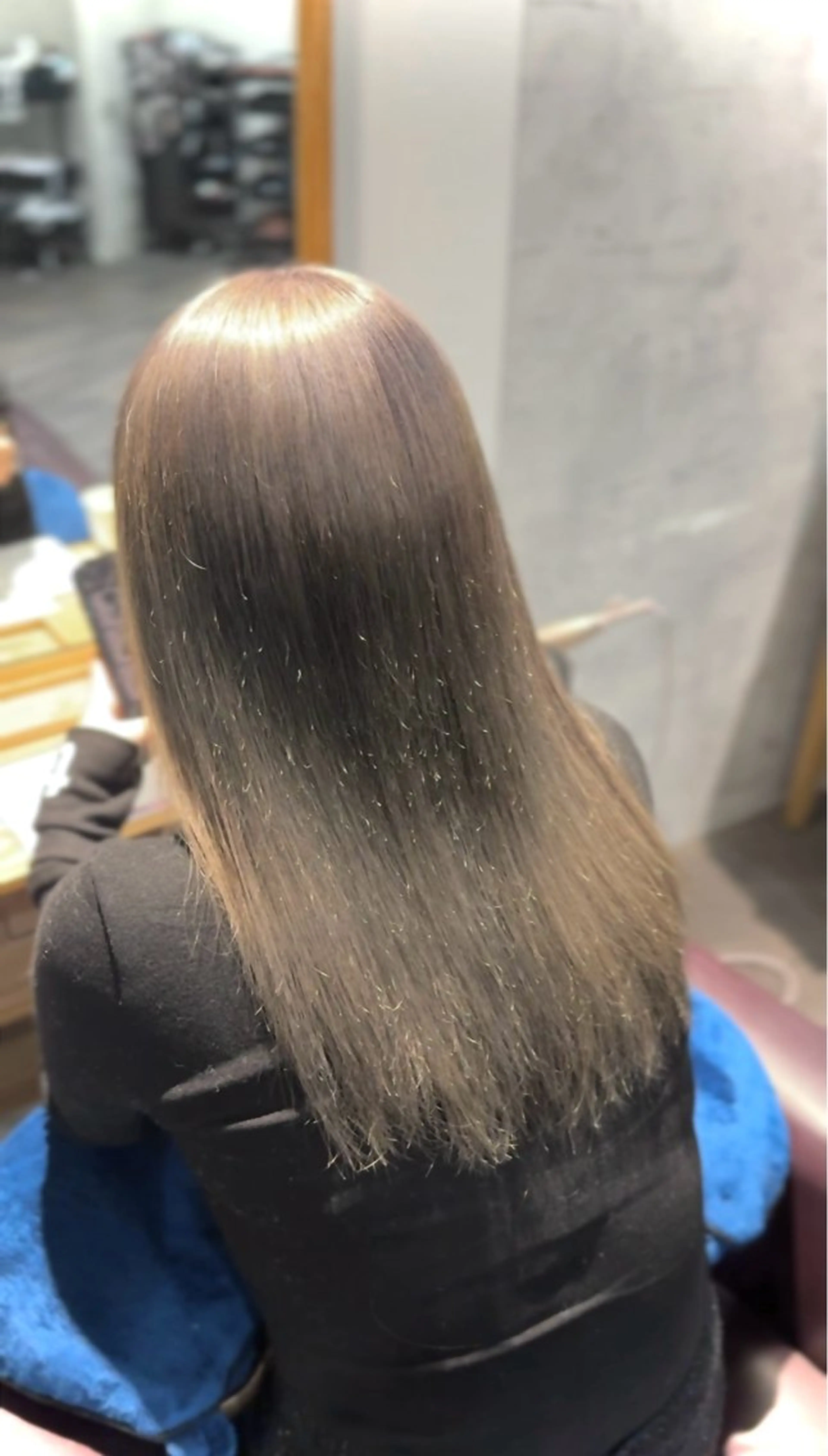 セミロング カラー カット ヘアカラー Afinar  乃空（ノア）のヘアスタイル