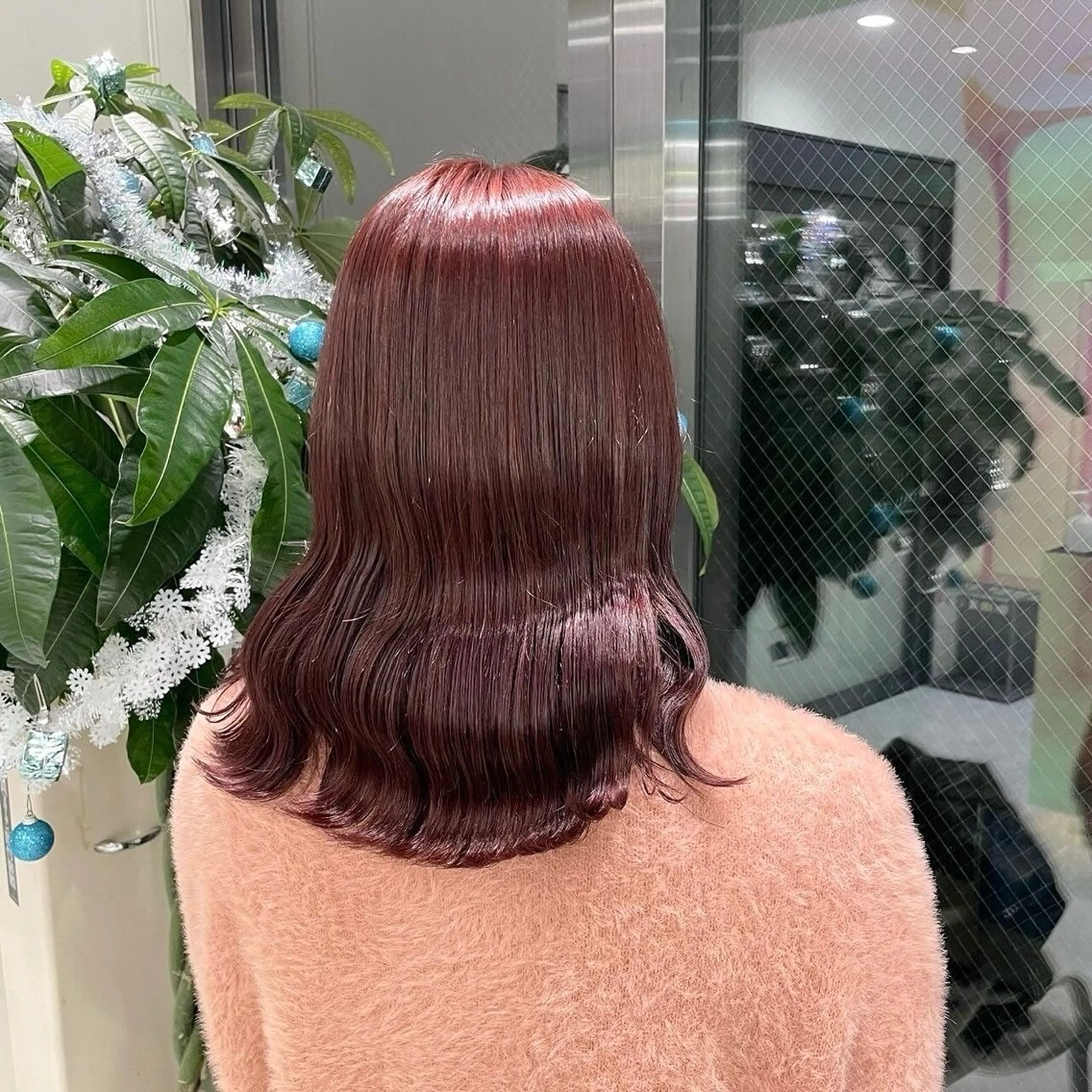 セミロング カラー みう/仙台/暖色/ 艶髪/顔周りカット/のヘアスタイル