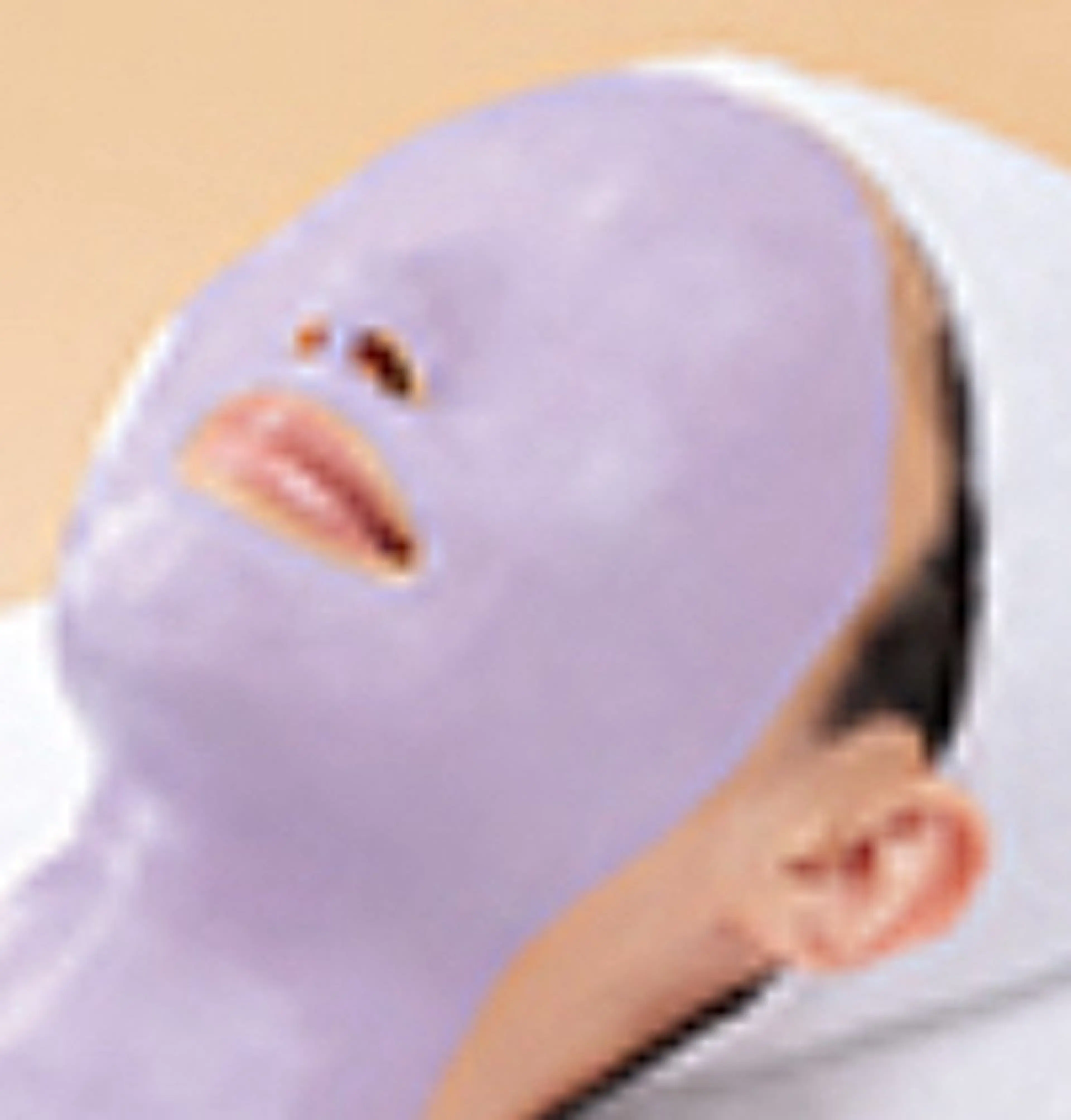 シワ改善コース！アドバンスコース+医薬部外品の濃密なエッセンスとパックで お肌をしなやかに引きしめます。の写真