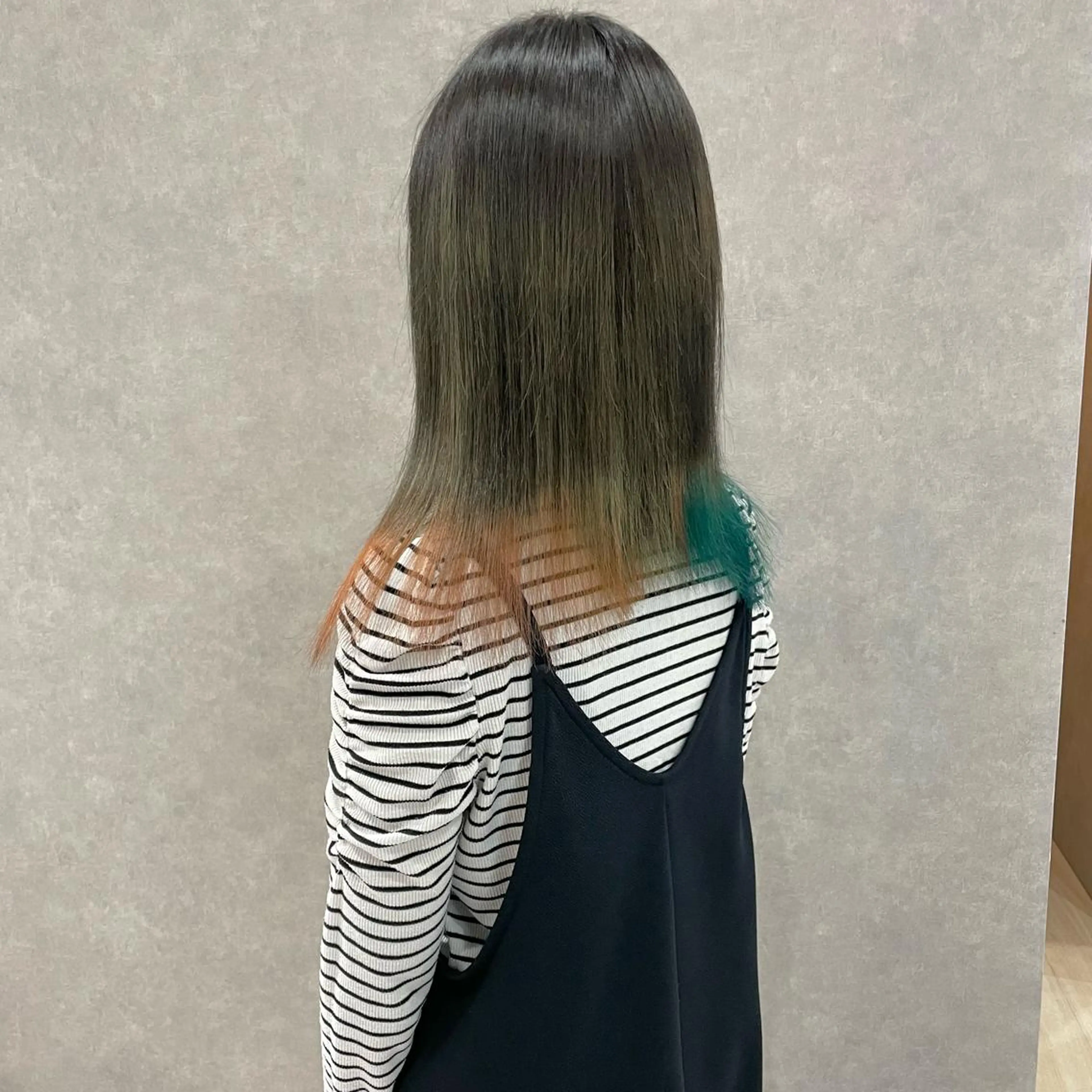 ミディアム カラー はちすか るかのヘアスタイル