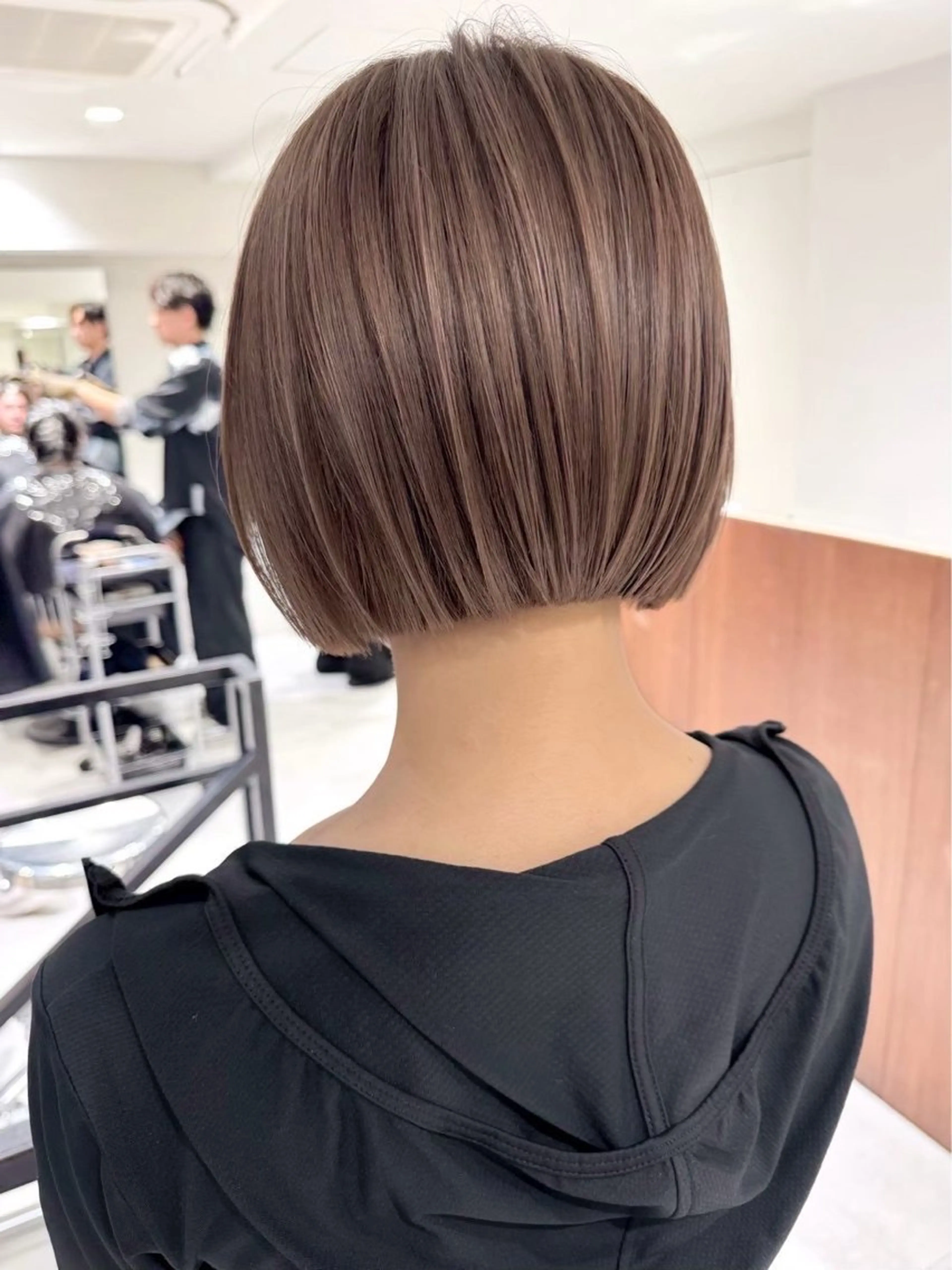 ショート カラー 艶髪ハイトーン 💎凜💎のヘアスタイル